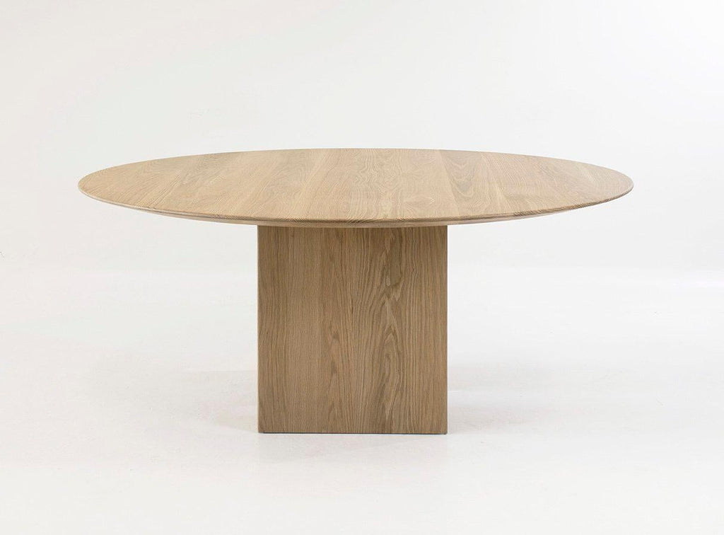 https://a.1stdibscdn.com/claste-great-expectations-round-table-in-white-oak-for-sale-picture-6/f_16392/f_381598921706561953142/Great_Expecttions_Round_El_8_master.jpg