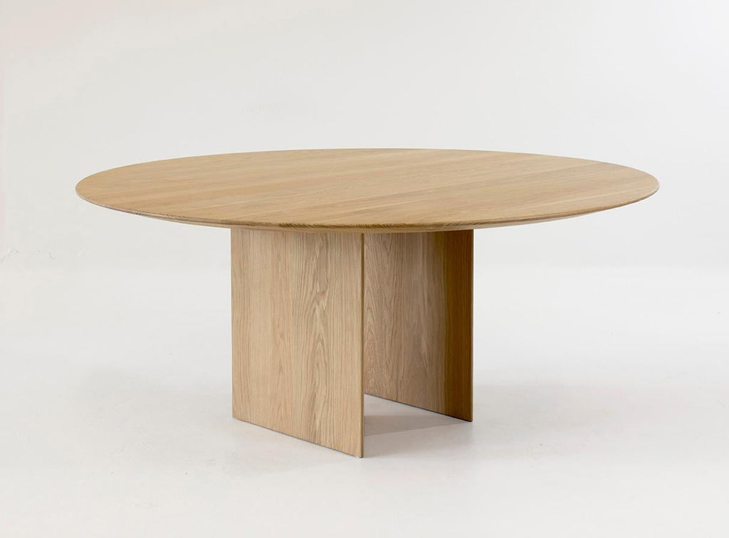 https://a.1stdibscdn.com/claste-great-expectation-round-table-for-sale-picture-2/f_16392/f_361001921694389556367/Great_Expecttions_Round_El_9_master.jpg