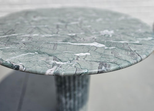 https://a.1stdibscdn.com/small-dining-table-in-pale-green-marble-for-sale-picture-2/f_85862/f_411214421724078344954/Green_Round_Table_1_master.jpg