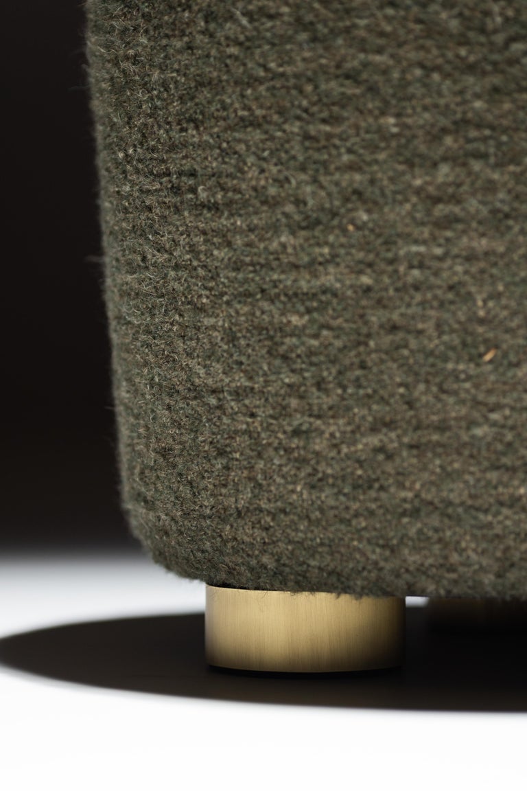 https://a.1stdibscdn.com/mid-century-modern-grand-chairs-swivel-brass-dedar-wool-handmade-greenapple-for-sale-picture-7/f_53532/f_453124321750247188152/Greenapple054_master.jpg?width=768