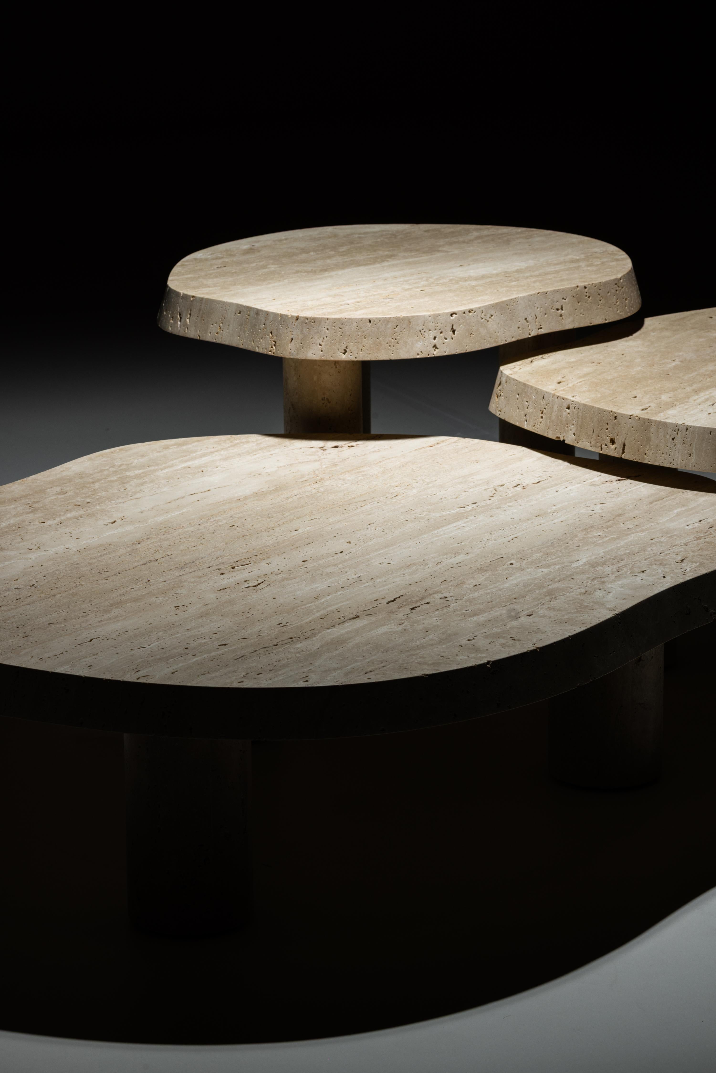 https://a.1stdibscdn.com/modern-saara-set-3-nesting-coffee-tables-travertine-handmade-by-greenapple-for-sale-picture-5/f_53532/f_458042221752095442432/Greenapple088_master.jpg