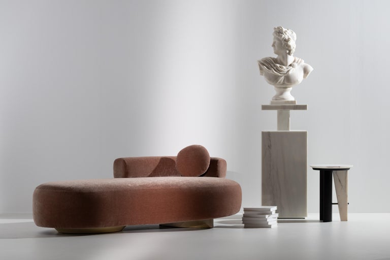 https://a.1stdibscdn.com/modern-twins-chaise-lounge-grey-linen-handmade-in-portugal-by-greenapple-for-sale-picture-14/f_53532/f_324571221748852771661/Greenapple_095_master.jpg?width=768