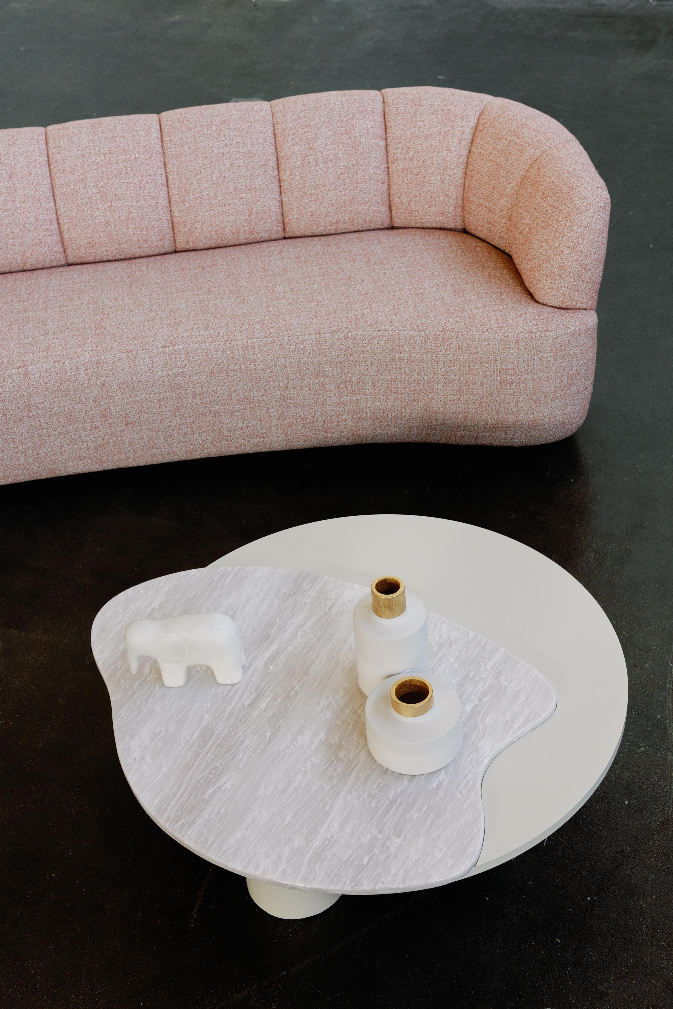 https://a.1stdibscdn.com/organic-modern-bordeira-coffee-tables-rainbow-onyx-handmade-by-greenapple-for-sale-picture-10/f_53532/f_326831521684406572200/Greenapple_67_master.jpg