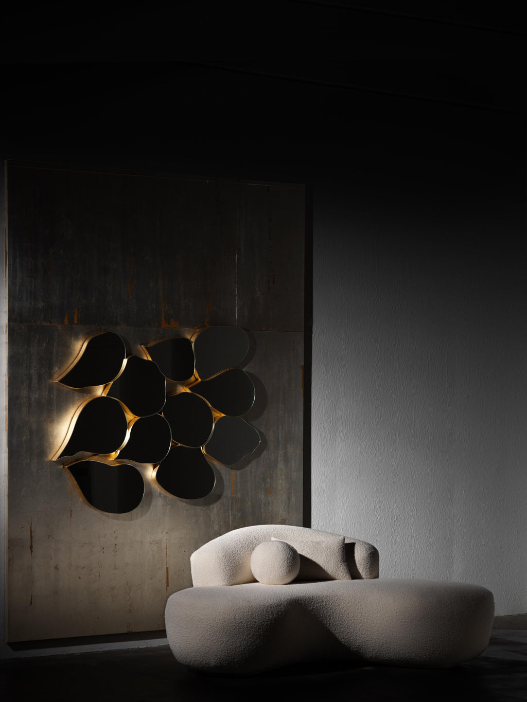 https://a.1stdibscdn.com/modern-conchula-corner-sofa-white-boucle-handmade-in-portugal-by-greenapple-for-sale-picture-2/f_53532/f_380844021706122601217/Greenapple_94_master.jpg