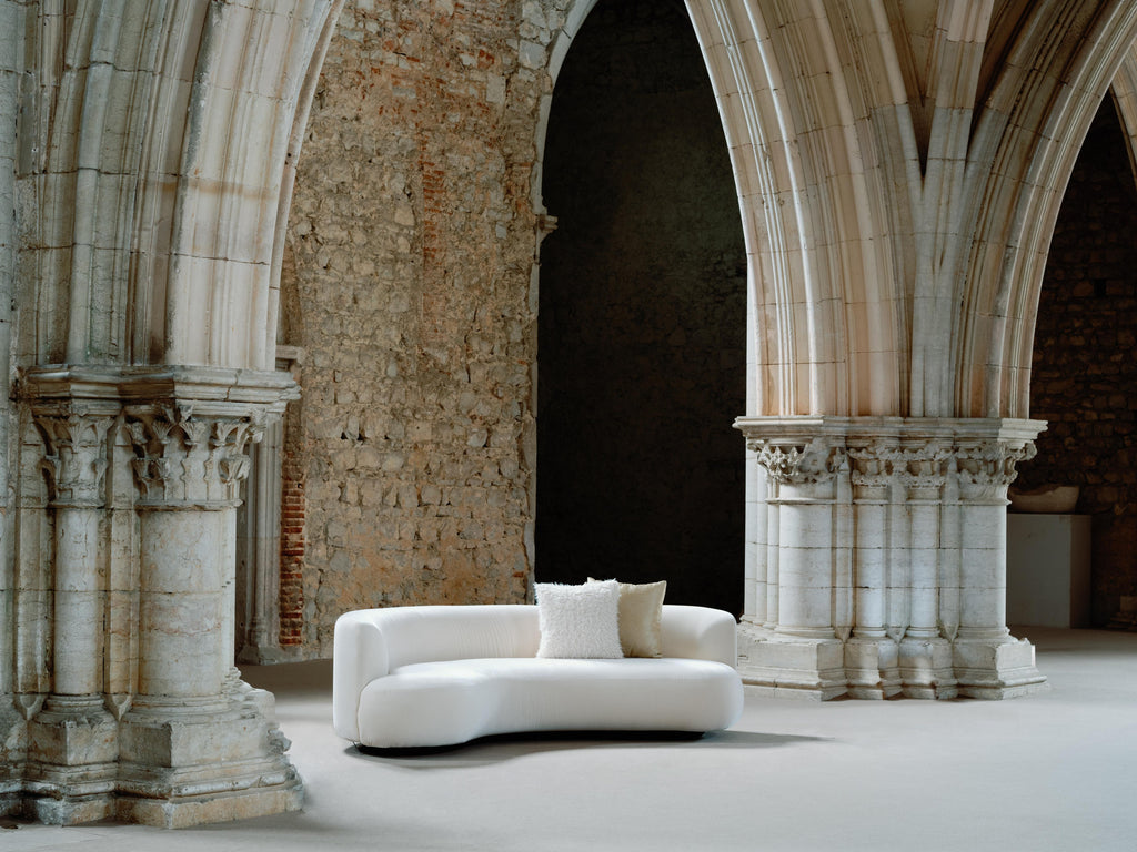 https://a.1stdibscdn.com/modern-twins-curved-couch-beige-boucle-handmade-in-portugal-by-greenapple-for-sale-picture-10/f_53532/f_364359321758111212053/Greenapple_Santarem011_master.jpg