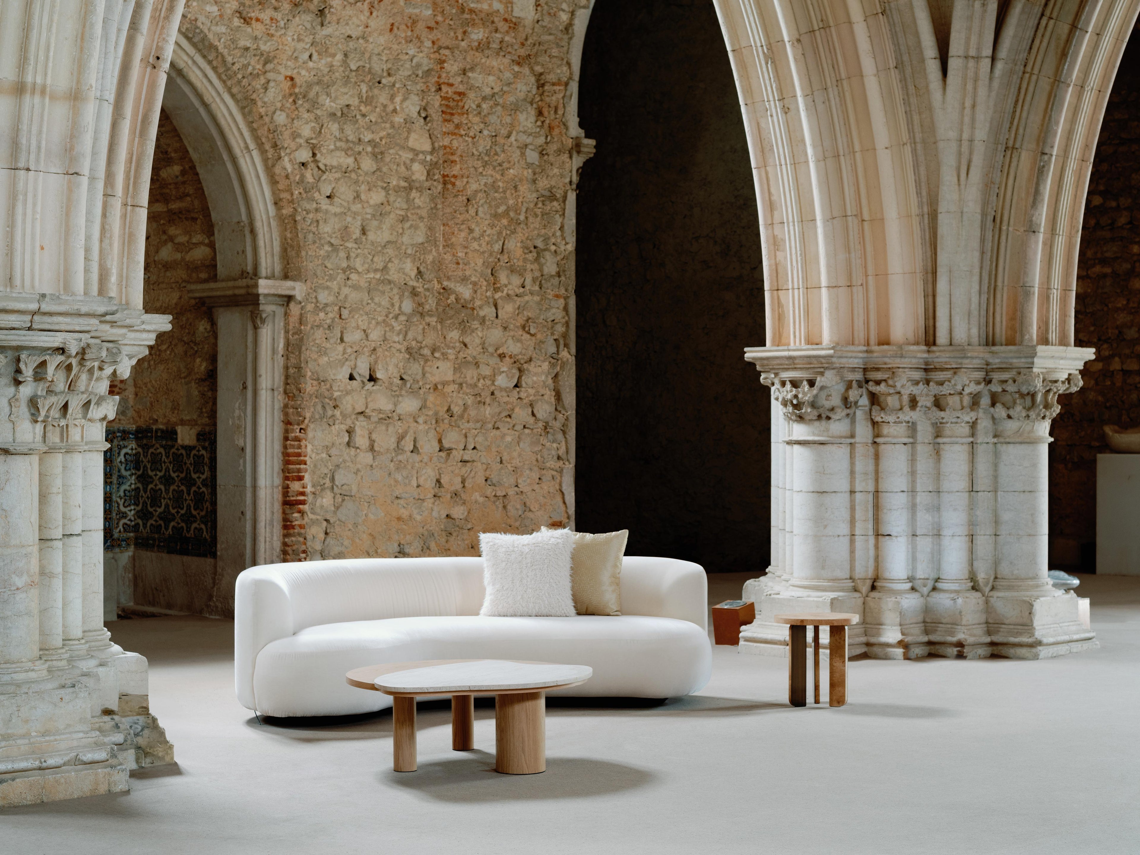 https://a.1stdibscdn.com/organic-modern-twins-sofa-dedar-beige-mohair-handmade-in-portugal-by-greenapple-for-sale-picture-7/f_53532/f_364242021696267048375/Greenapple_Santarem012_master.jpg
