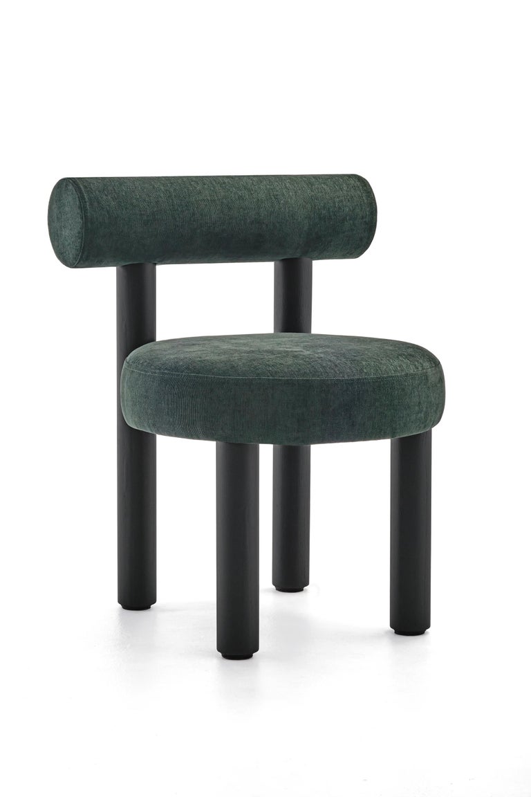 https://a.1stdibscdn.com/set-of-6-dining-chairs-gropius-cs2-in-venus-velvet-with-wooden-legs-by-noom-for-sale-picture-18/f_42321/f_455296621750367560561/Gropius_chair_Glamour_Textiles_Ranger_68_1__master.jpg?width=768