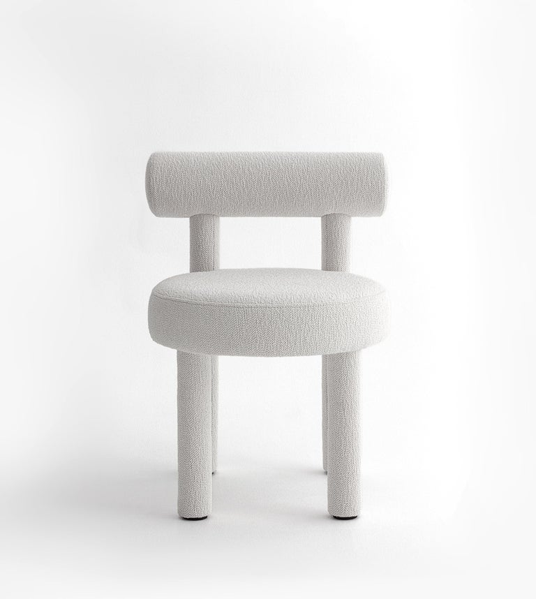 https://a.1stdibscdn.com/modern-chair-gropius-cs1-in-jab-ascendent-boucle-fabric-by-noom-for-sale-picture-4/f_42321/f_299421421660224842366/Gropius_chair_in_JAB_Boucle_1_master.jpg?width=768