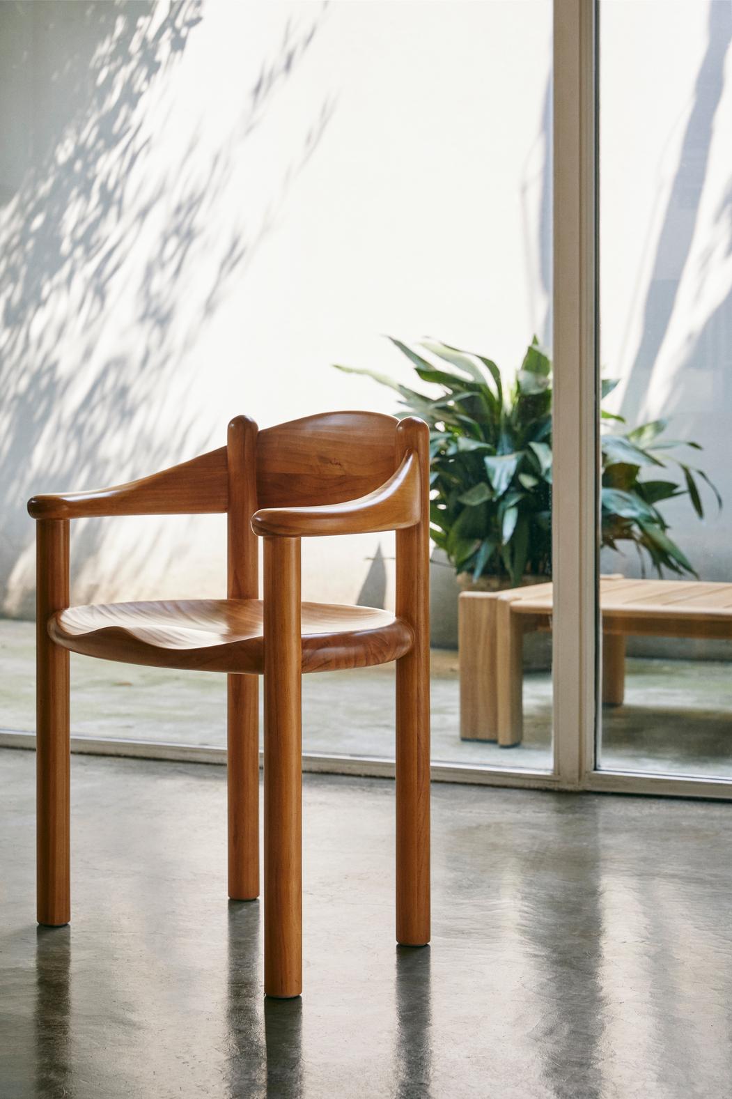 https://a.1stdibscdn.com/daumiller-pine-armchair-for-gubi-for-sale-picture-9/f_14472/f_309963721666654081372/Gubi_Fall_2022_24_master.jpg