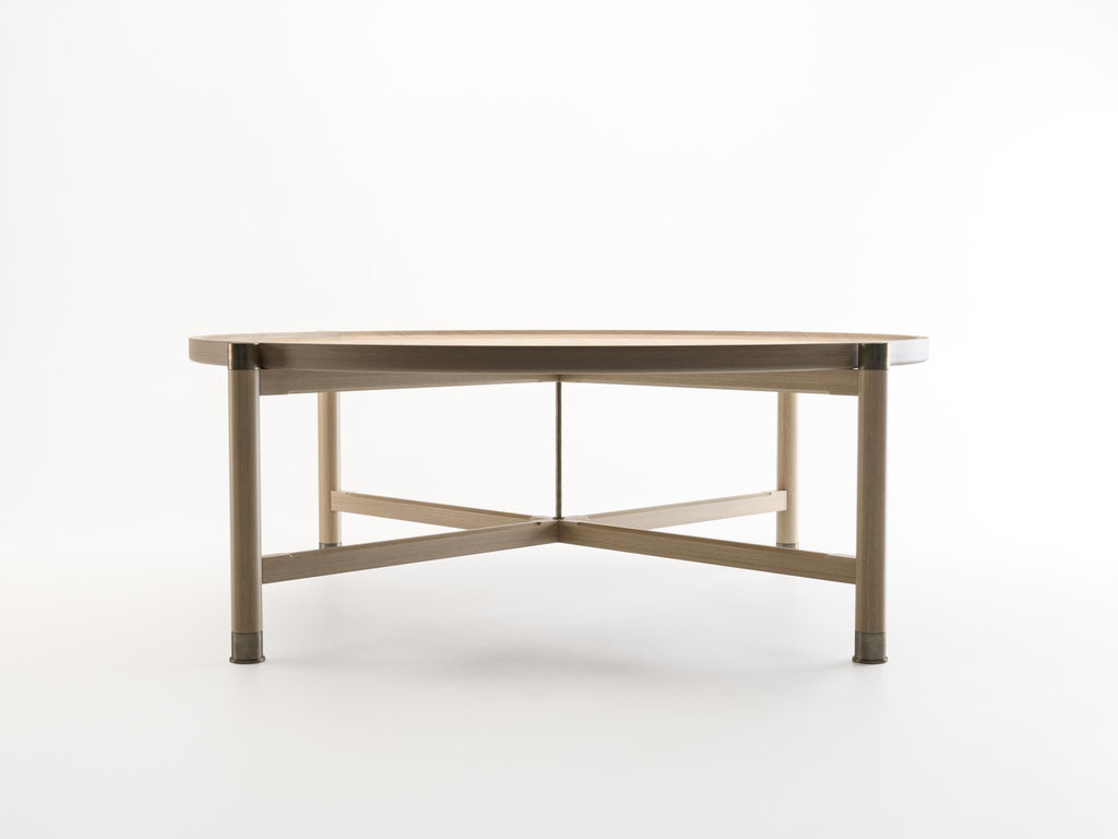 https://a.1stdibscdn.com/otto-round-coffee-table-in-oak-w-antique-brass-fittings-stem-for-sale-picture-2/f_47162/f_152747411561767365190/HB_HD2_Oak_Cocktail_Table_C001_master.jpg