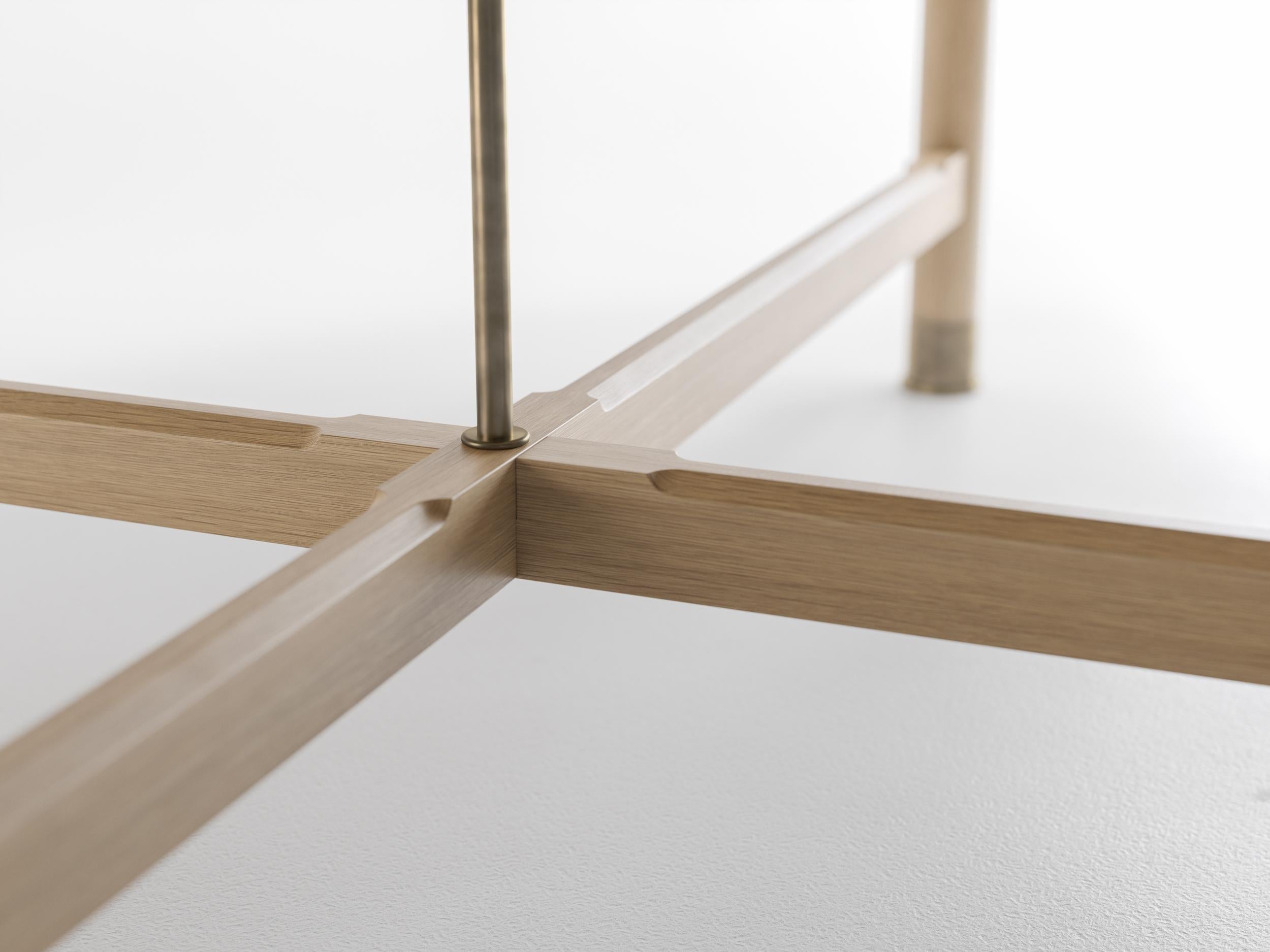 https://a.1stdibscdn.com/otto-round-coffee-table-in-oak-w-antique-brass-fittings-stem-for-sale-picture-6/f_47162/f_152747411561767369855/HB_HD2_Oak_Cocktail_Table_C004_master.jpg