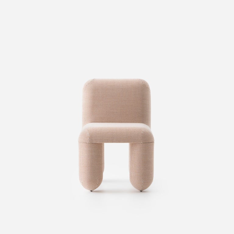 https://a.1stdibscdn.com/modern-hello-dining-chair-with-flexible-back-in-kvadrat-serpentine-wool-by-noom-for-sale-picture-10/f_42321/f_481862921767619056896/_HELLO_chairs_by_NOOM_in_Dedar_Kvadrat_Alpaca_fabrics_17__master.jpg?width=768