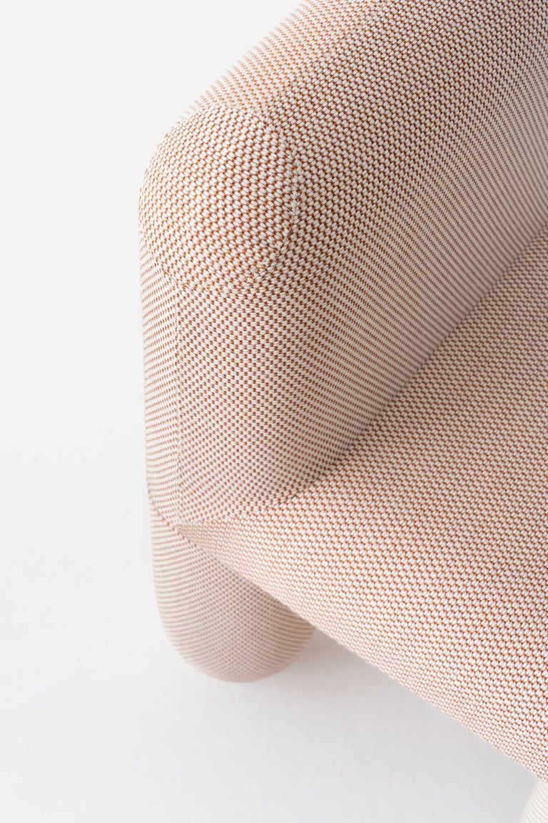 https://a.1stdibscdn.com/modern-hello-dining-chair-with-flexible-back-in-kvadrat-serpentine-wool-by-noom-for-sale-picture-13/f_42321/f_481862921767619164235/_HELLO_chairs_by_NOOM_in_Dedar_Kvadrat_Alpaca_fabrics_31__master.jpg?width=768