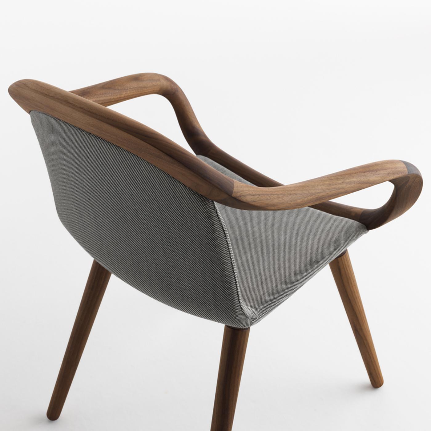 https://a.1stdibscdn.com/ginevra-chair-by-studio-balutto-for-sale-picture-6/f_17062/f_163242521570013367100/HORMPN_018_D20190731_7_5js0pu_1__master.jpg