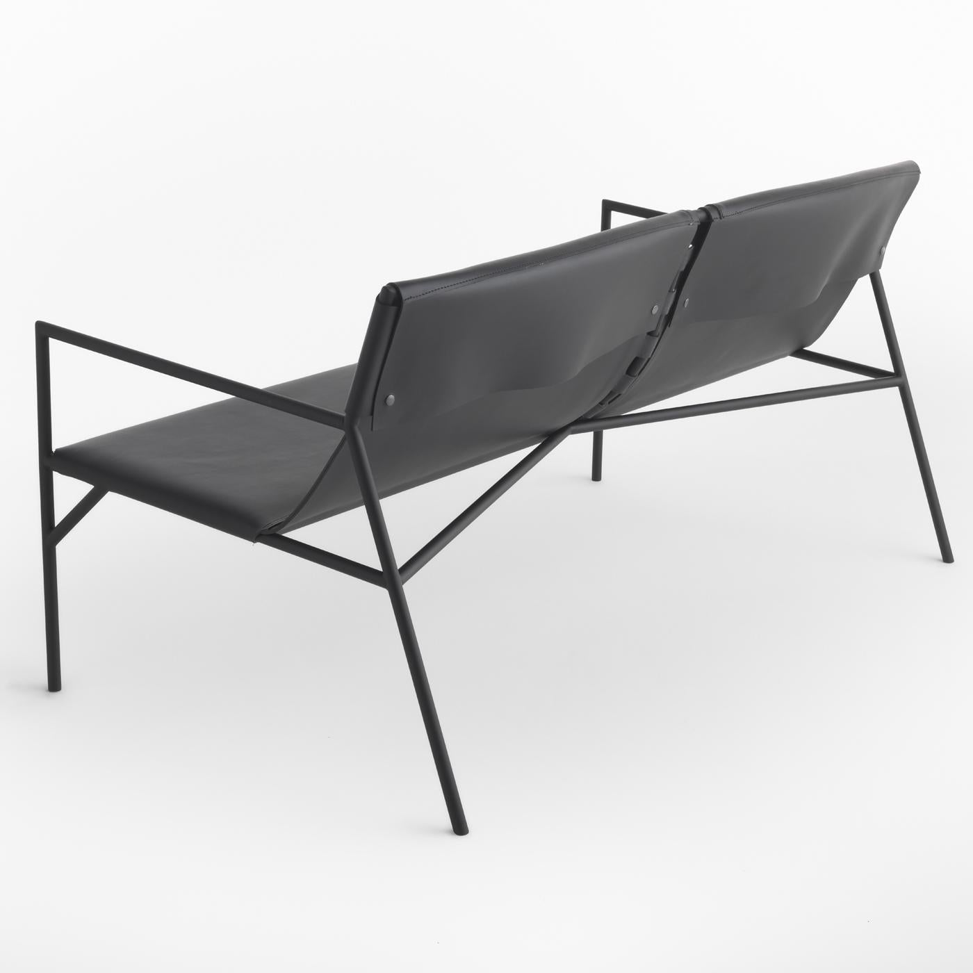 https://a.1stdibscdn.com/tout-le-jour-black-sofa-by-marc-thorpe-for-sale-picture-3/f_17062/f_163270921570028357130/HORMPN_093_B20190731_7_26q5w5_master.jpg
