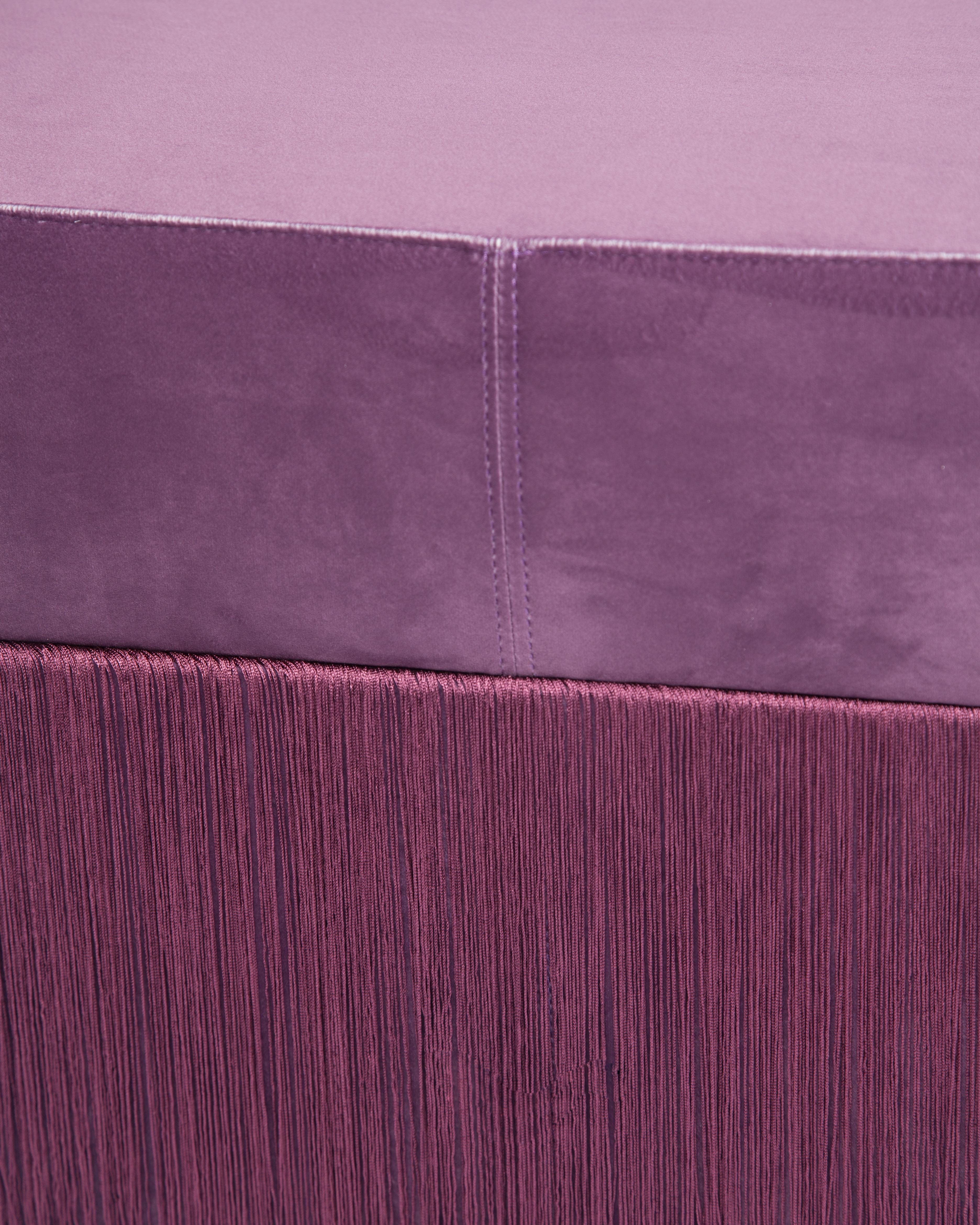 https://a.1stdibscdn.com/pouf-pill-l-by-houtique-for-sale-picture-3/f_12192/f_349283421687611961644/HOUTIQUE_PouffPill24_master.jpg