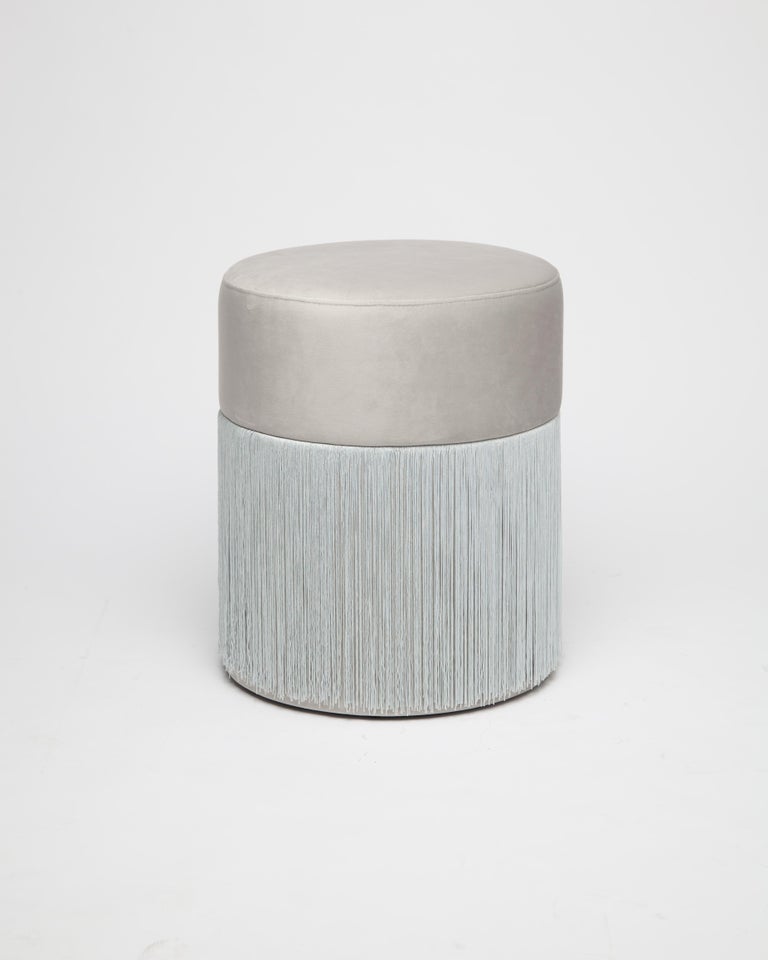 https://a.1stdibscdn.com/pouf-pill-s-by-houtique-for-sale-picture-4/f_12192/f_354434321690561287961/HOUTIQUE_PouffPill34_master.jpg?width=768