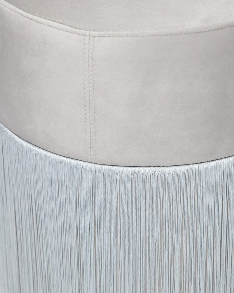 https://a.1stdibscdn.com/pouf-pill-s-by-houtique-for-sale-picture-5/f_12192/f_354434321690561288751/HOUTIQUE_PouffPill35_master.jpg?width=768