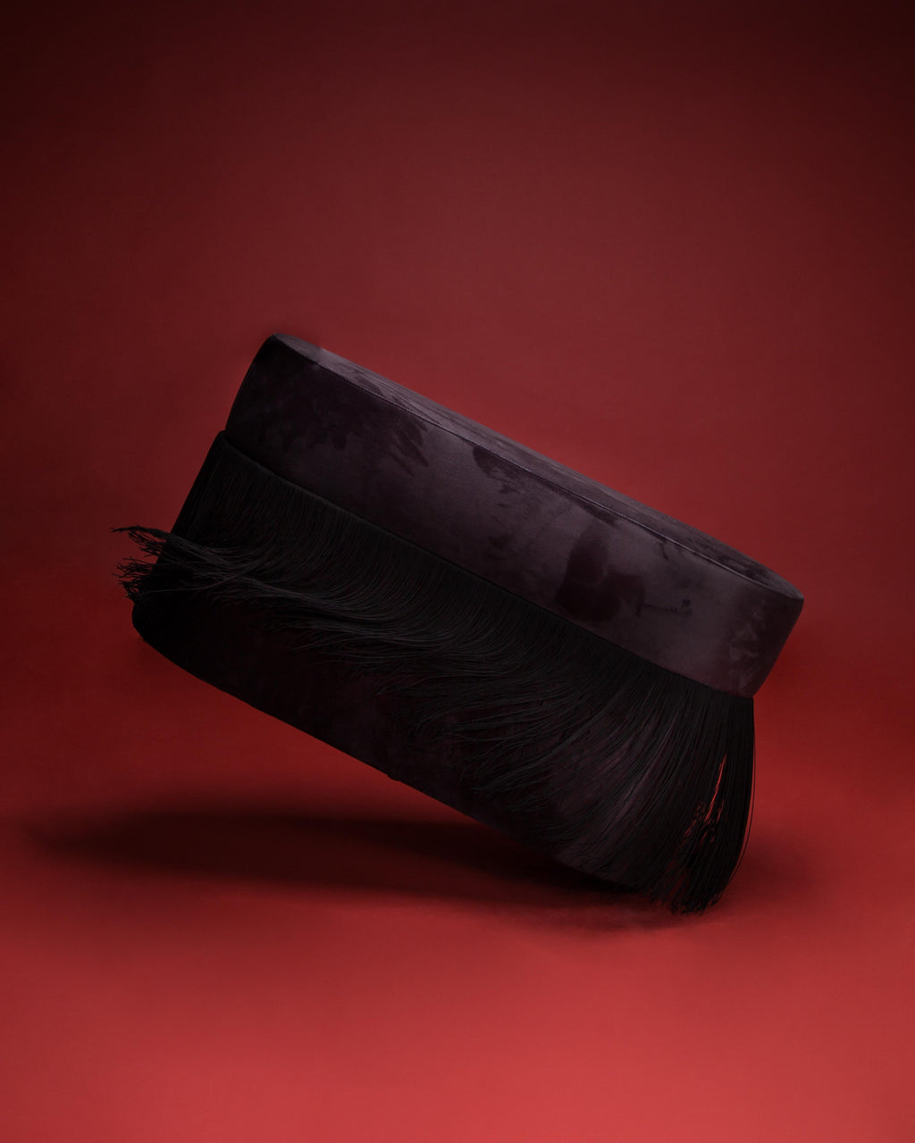 https://a.1stdibscdn.com/pouf-pill-l-by-houtique-for-sale-picture-5/f_12192/f_349283521687611997492/HOUTIQUE_PouffPillBlack1_master.jpg