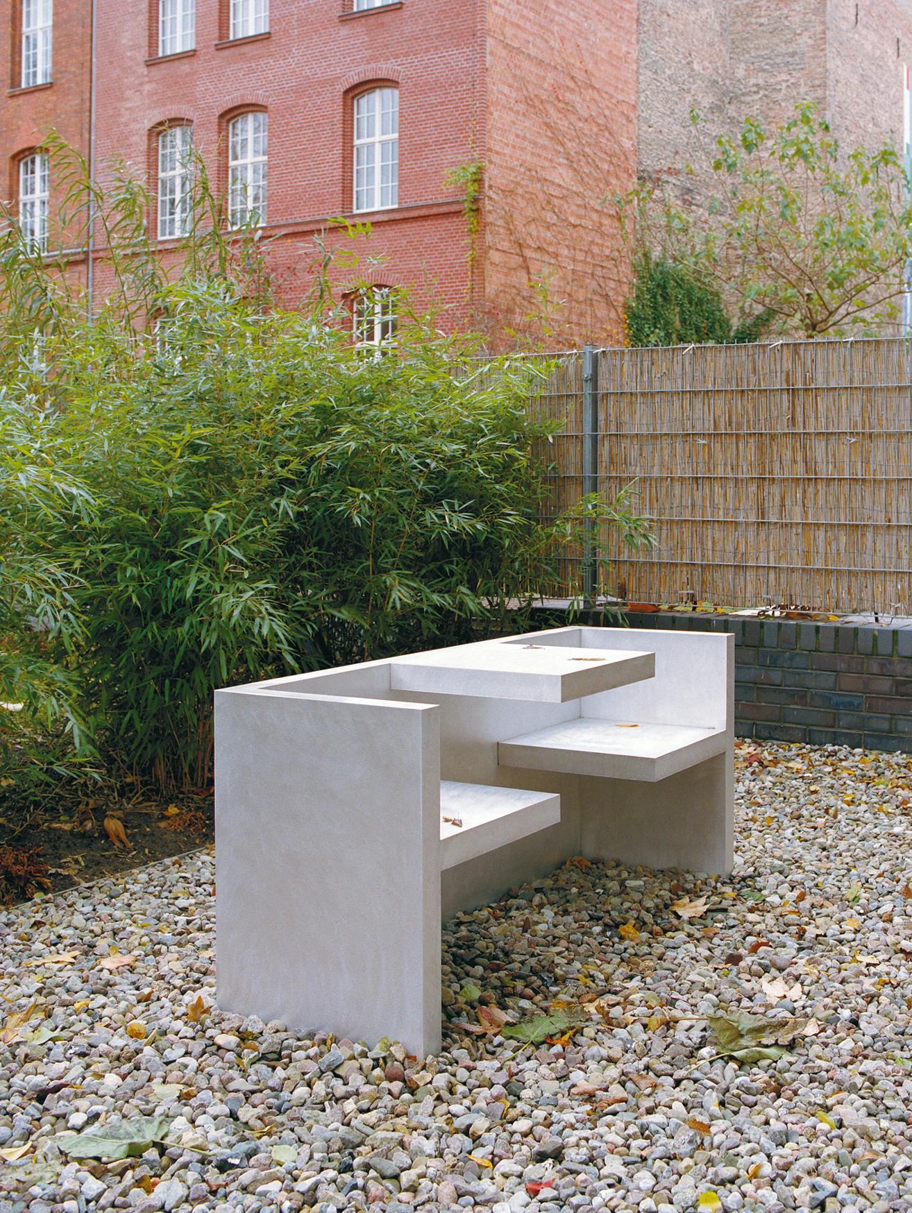 https://a.1stdibscdn.com/e15-tafel-table-bench-by-hans-de-pelsmacker-for-sale-picture-3/12330573/f_152937011561963444956/HP01_TAFEL_totale_AL_3_2005_master.jpg