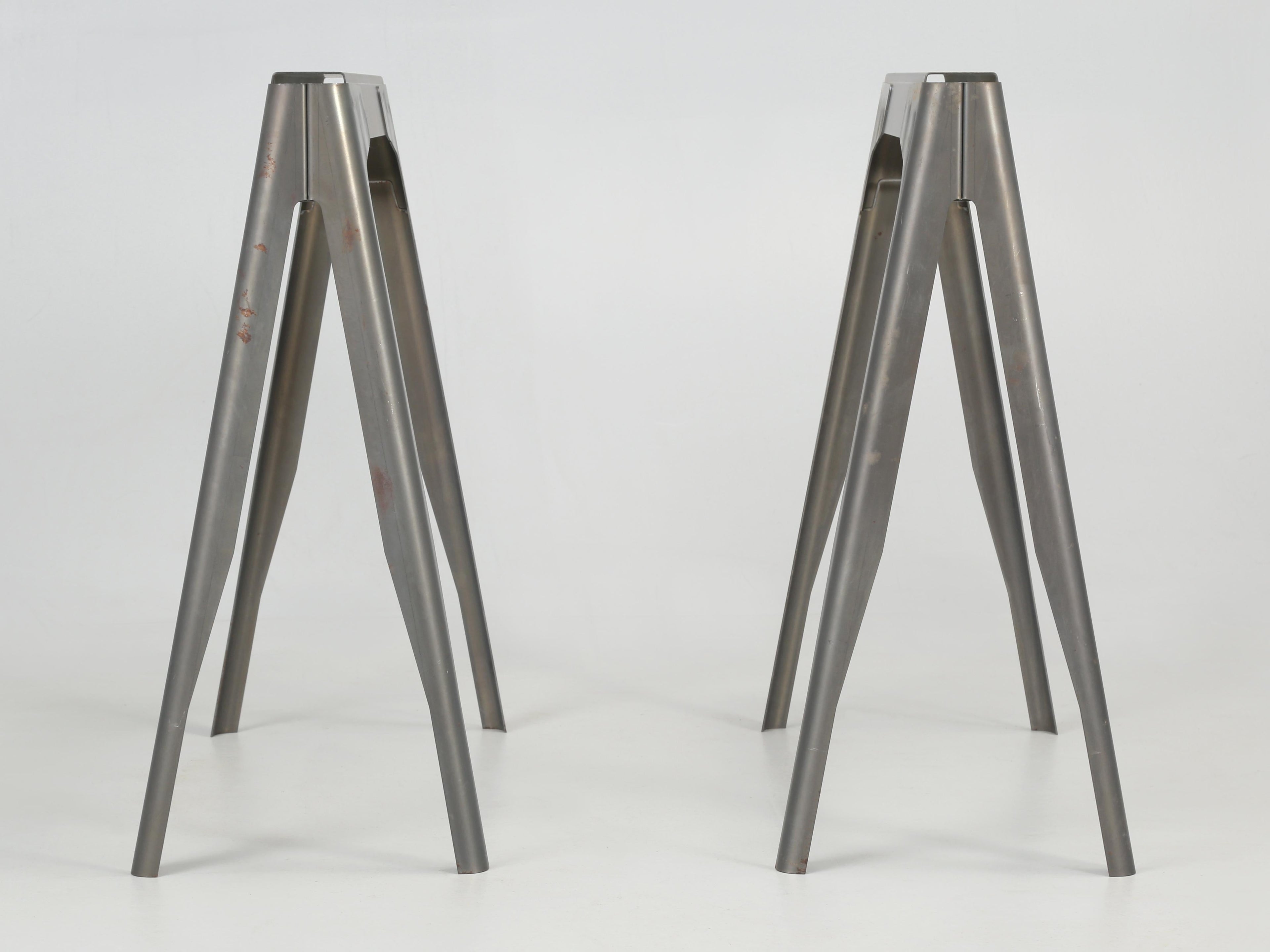 https://a.1stdibscdn.com/genuine-french-made-tolix-steel-trestle-table-legs-table-top-not-included-new-for-sale-picture-3/f_8243/f_308335821665669732820/HP174_02_master.jpg