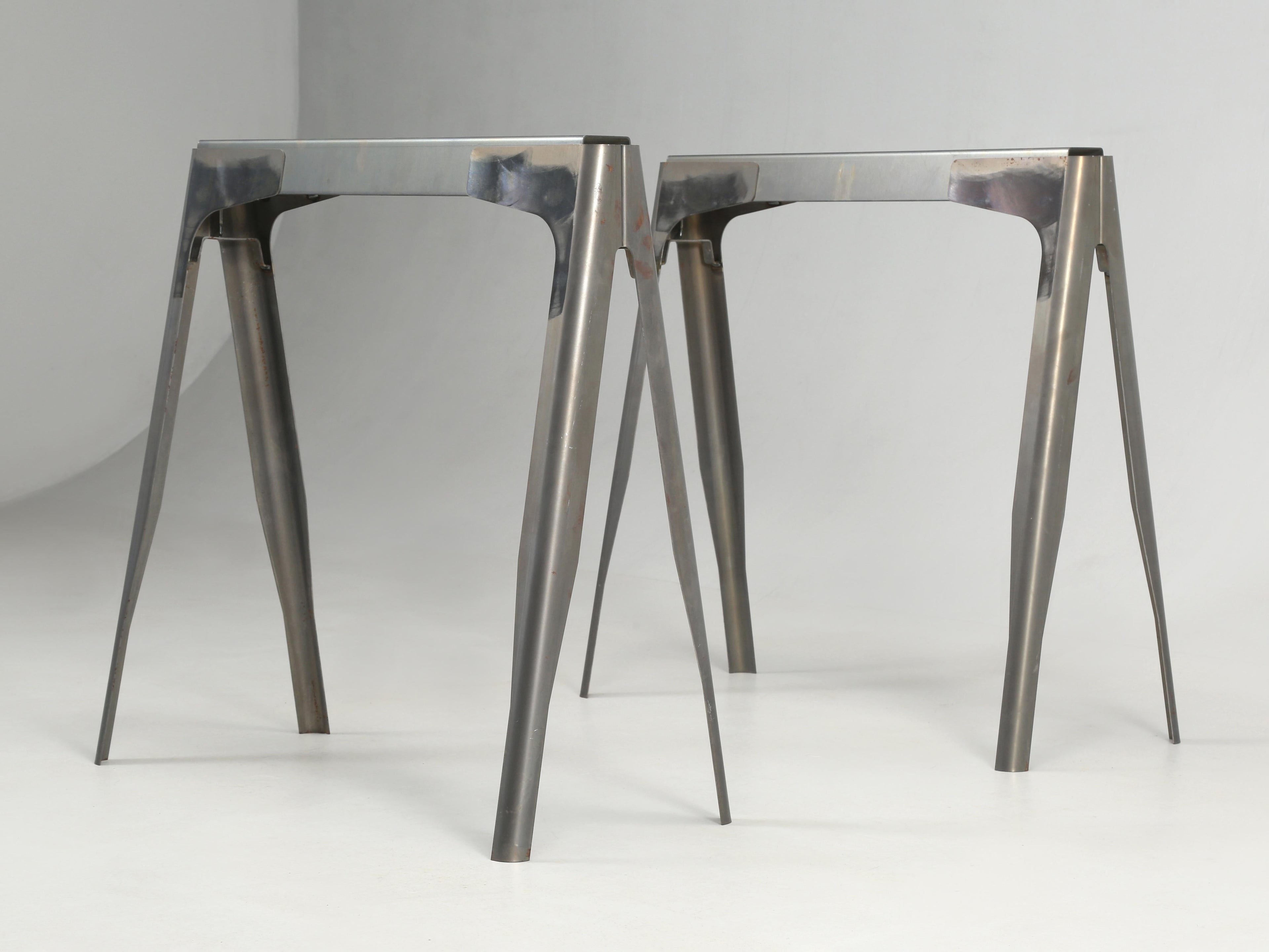 https://a.1stdibscdn.com/genuine-french-made-tolix-steel-trestle-table-legs-table-top-not-included-new-for-sale-picture-2/f_8243/f_308335821665669734793/HP174_03_master.jpg