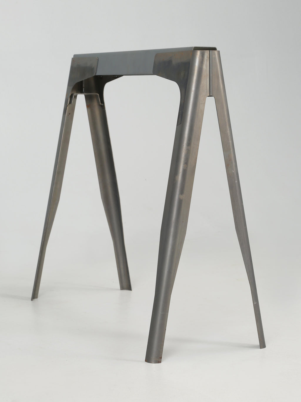 https://a.1stdibscdn.com/genuine-french-made-tolix-steel-trestle-table-legs-table-top-not-included-new-for-sale-picture-5/f_8243/f_308335821665669734756/HP174_05_master.jpg