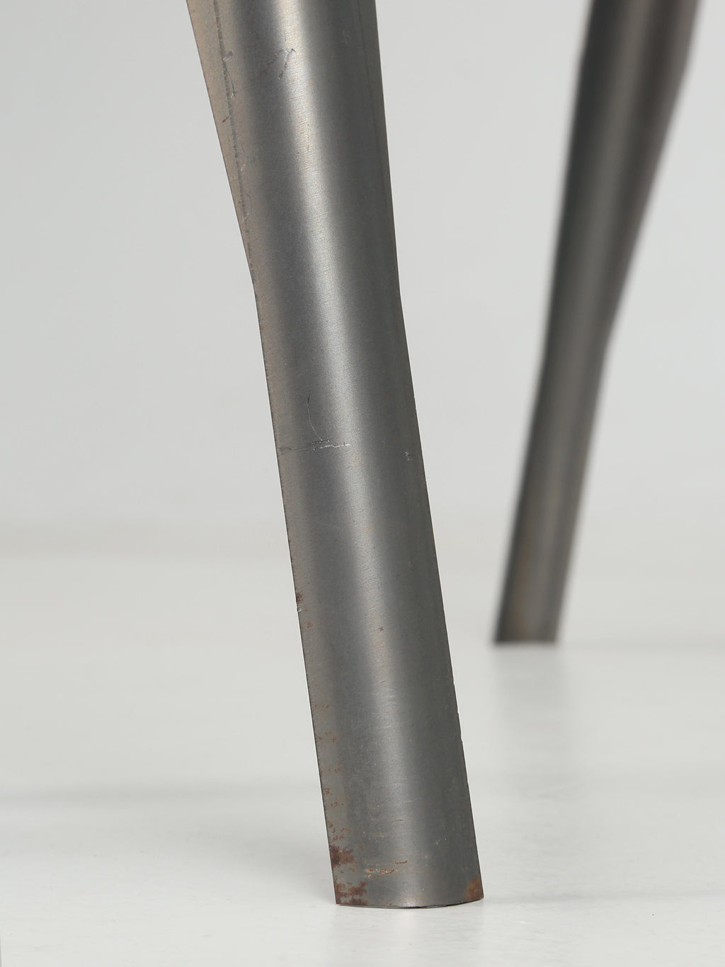 https://a.1stdibscdn.com/genuine-french-made-tolix-steel-trestle-table-legs-table-top-not-included-new-for-sale-picture-9/f_8243/f_308335821665669736267/HP174_09_master.jpg