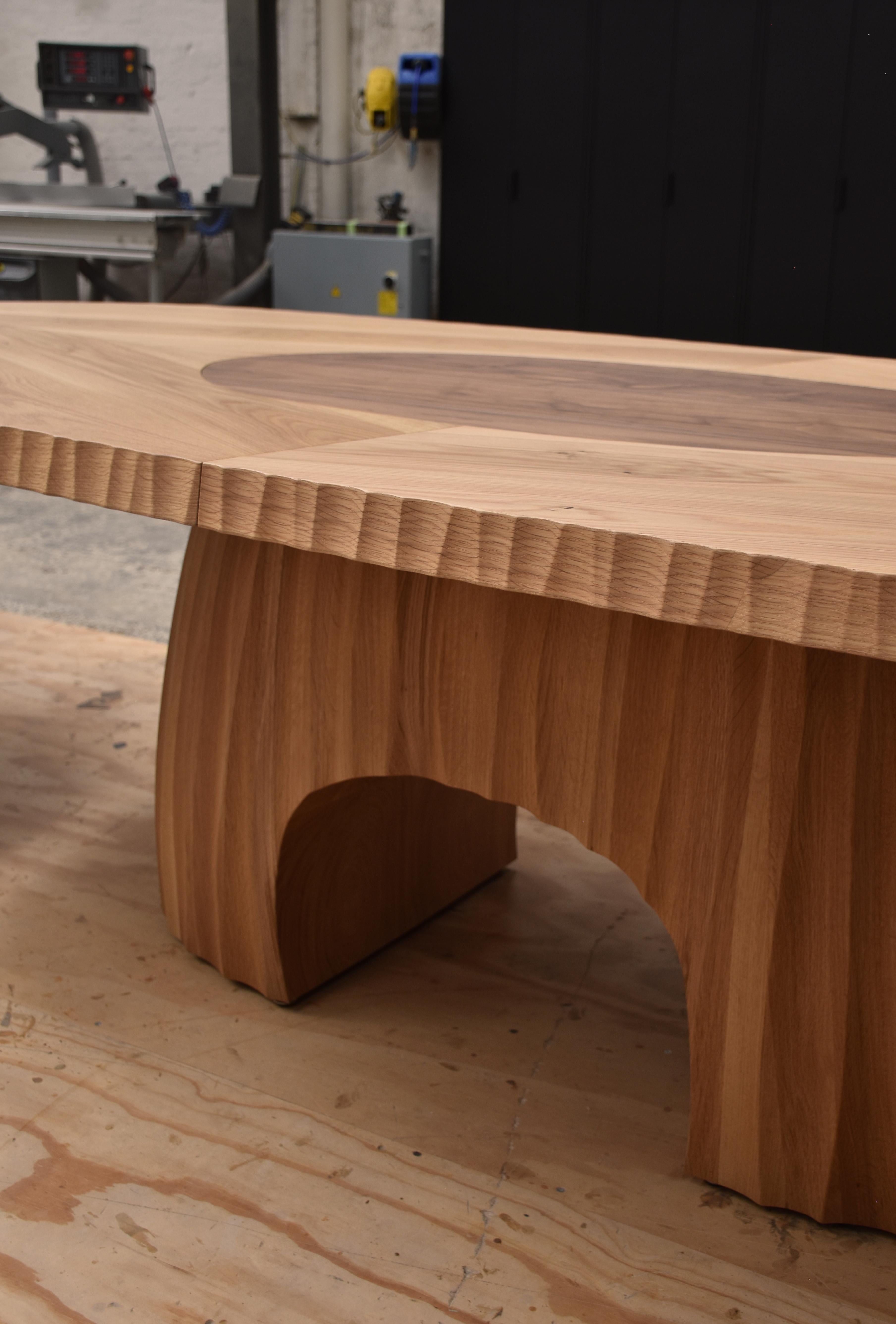 https://a.1stdibscdn.com/flack-oval-dining-table-by-daniel-poole-for-sale-picture-2/f_12192/f_446277521744915626883/HTF6_master.jpg