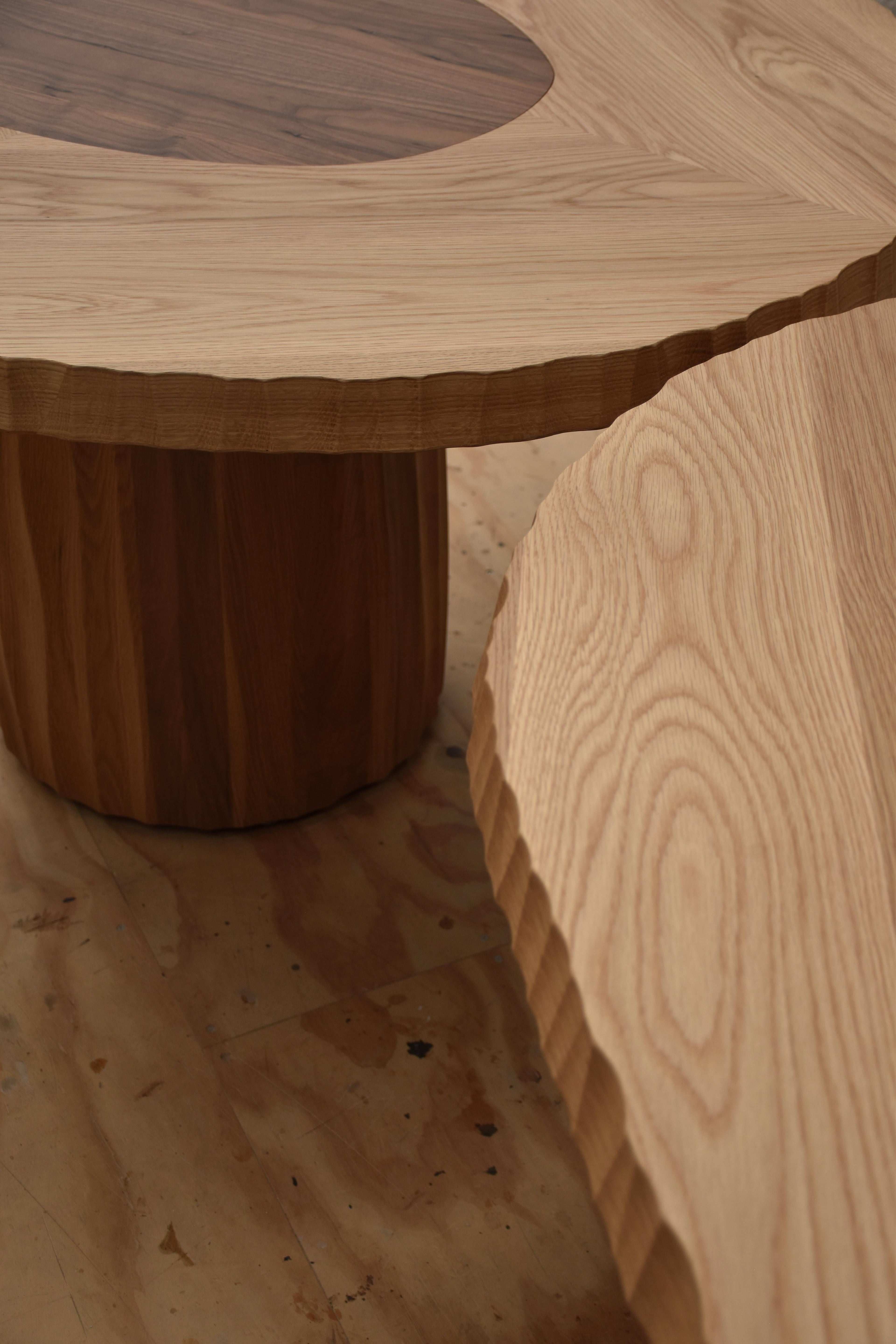 https://a.1stdibscdn.com/flack-oval-dining-table-by-daniel-poole-for-sale-picture-3/f_12192/f_446277521744915627633/HTF7_master.jpg