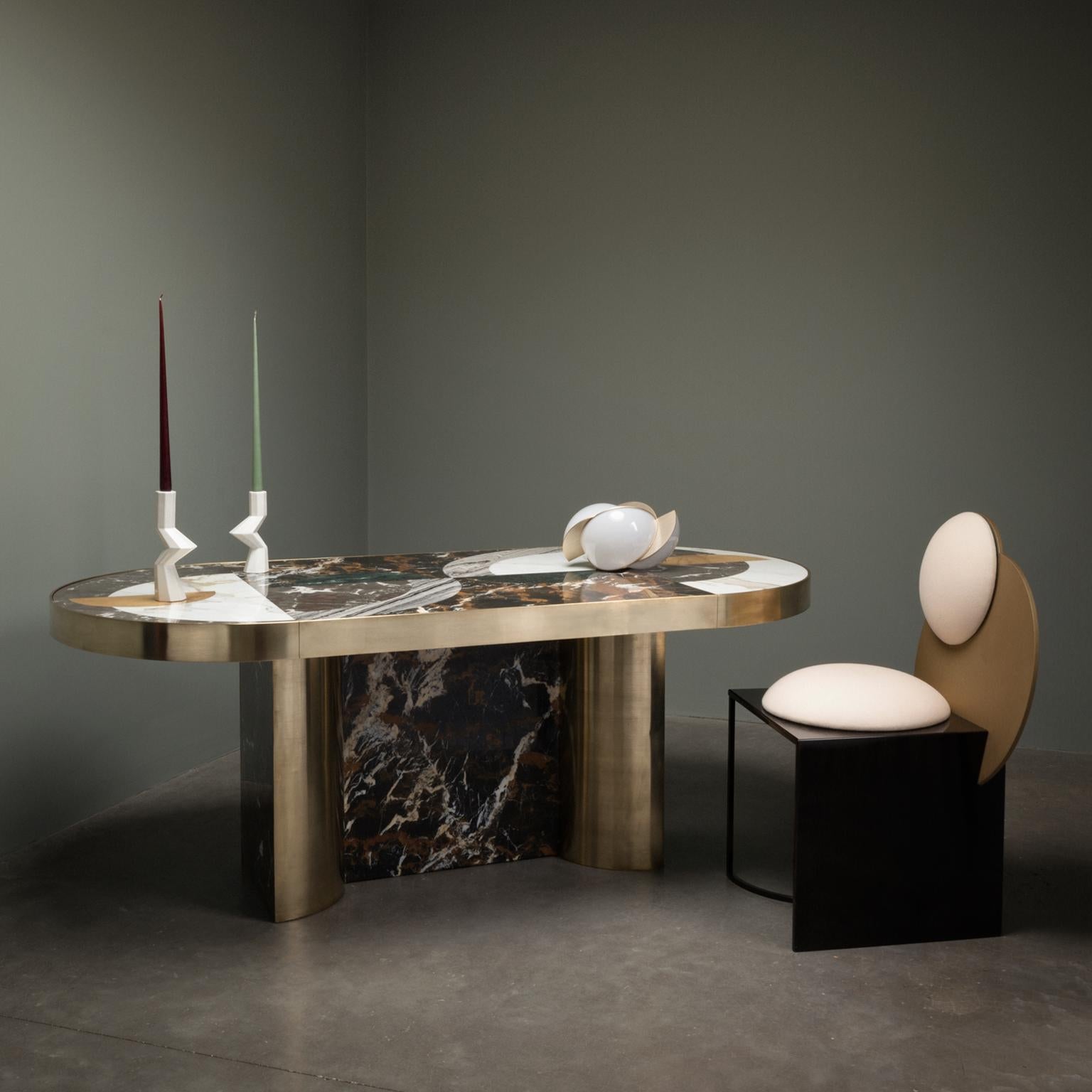 https://a.1stdibscdn.com/half-moon-dining-table-azul-marble-and-brass-by-lara-bohinc-in-stock-for-sale-picture-7/f_19173/f_282182821649850547685/H_22_master.jpg