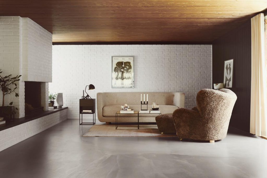 https://a.1stdibscdn.com/green-tea-sheepskin-and-natural-oak-vilhelm-sofa-by-lassen-for-sale-picture-3/f_12192/f_329285921677151191496/H_eg_M_ller_20_06_23_byLassen_AW2010277_copy_master.jpg
