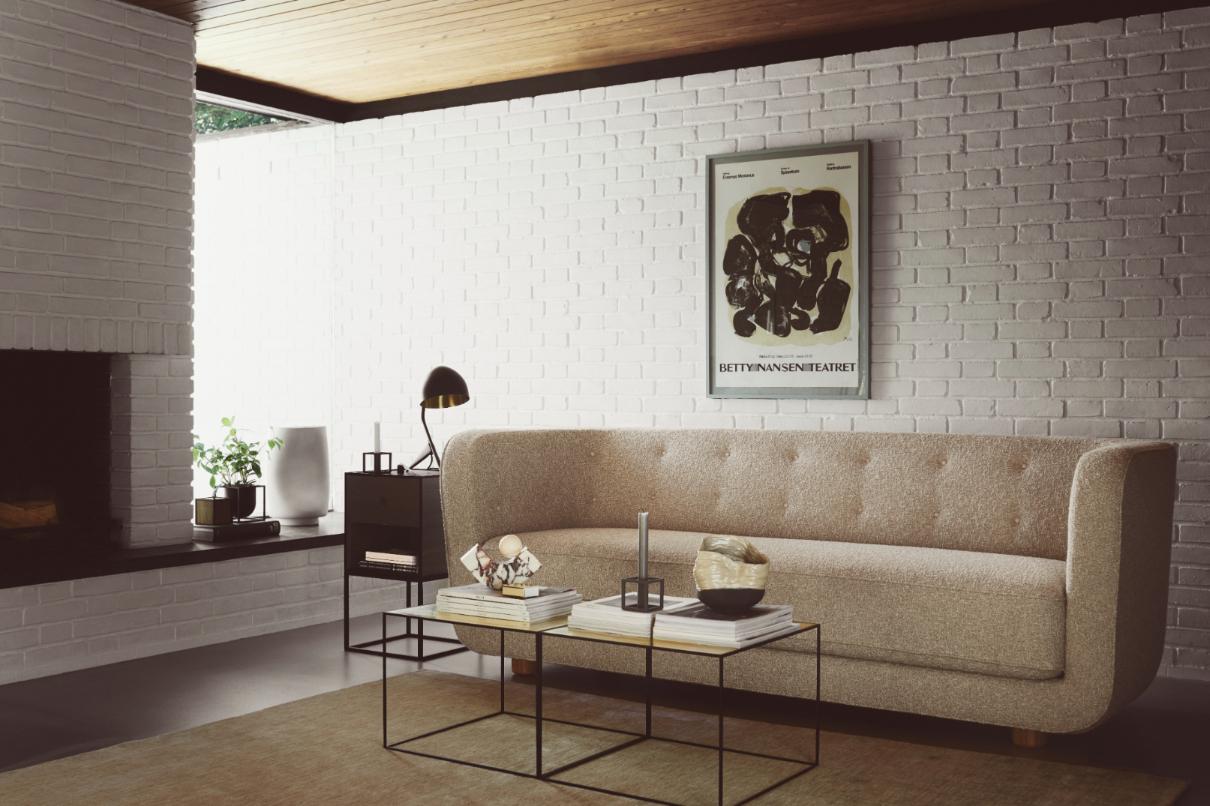 https://a.1stdibscdn.com/green-tea-sheepskin-and-natural-oak-vilhelm-sofa-by-lassen-for-sale-picture-4/f_12192/f_329285921677151192319/H_eg_M_ller_20_06_23_byLassen_AW2010292_copy_master.jpg