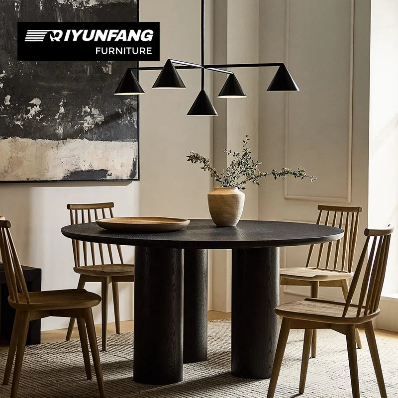 Modern Solid Wood Round Dining Table Customisable Oak Finish