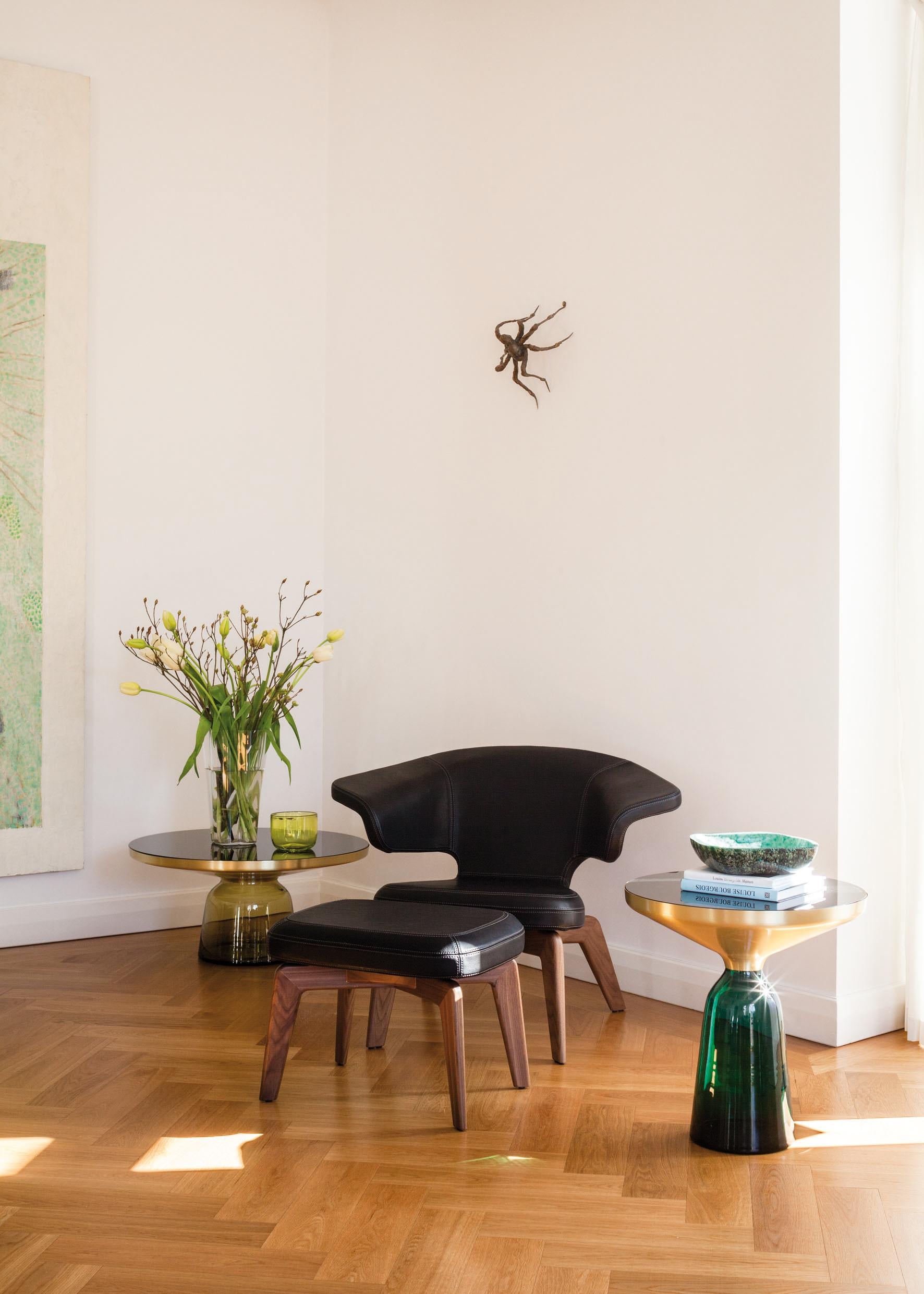 https://a.1stdibscdn.com/classicon-bell-coffee-table-in-black-quartz-grey-by-sebastian-herkner-for-sale-picture-8/12330573/f_138507111551432760317/Hassos_Classicon_023_MLC_MS_BST_BCT_9__master.jpg