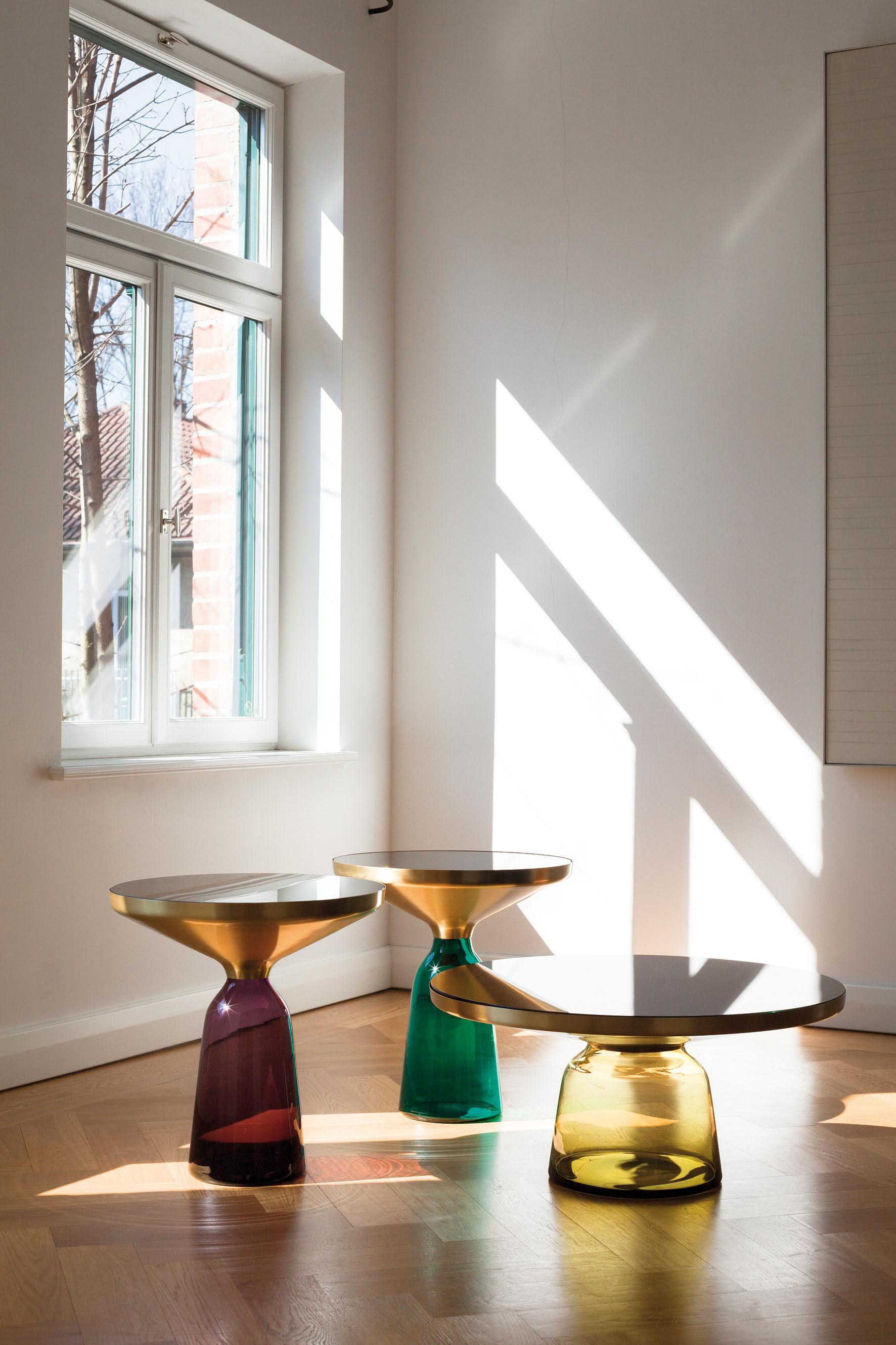 https://a.1stdibscdn.com/classicon-bell-coffee-table-in-olive-green-by-sebastian-herkner-for-sale-picture-8/f_44632/f_355605621691166369890/Hassos_Classicon_087_2BST_BCT_8__master.jpg