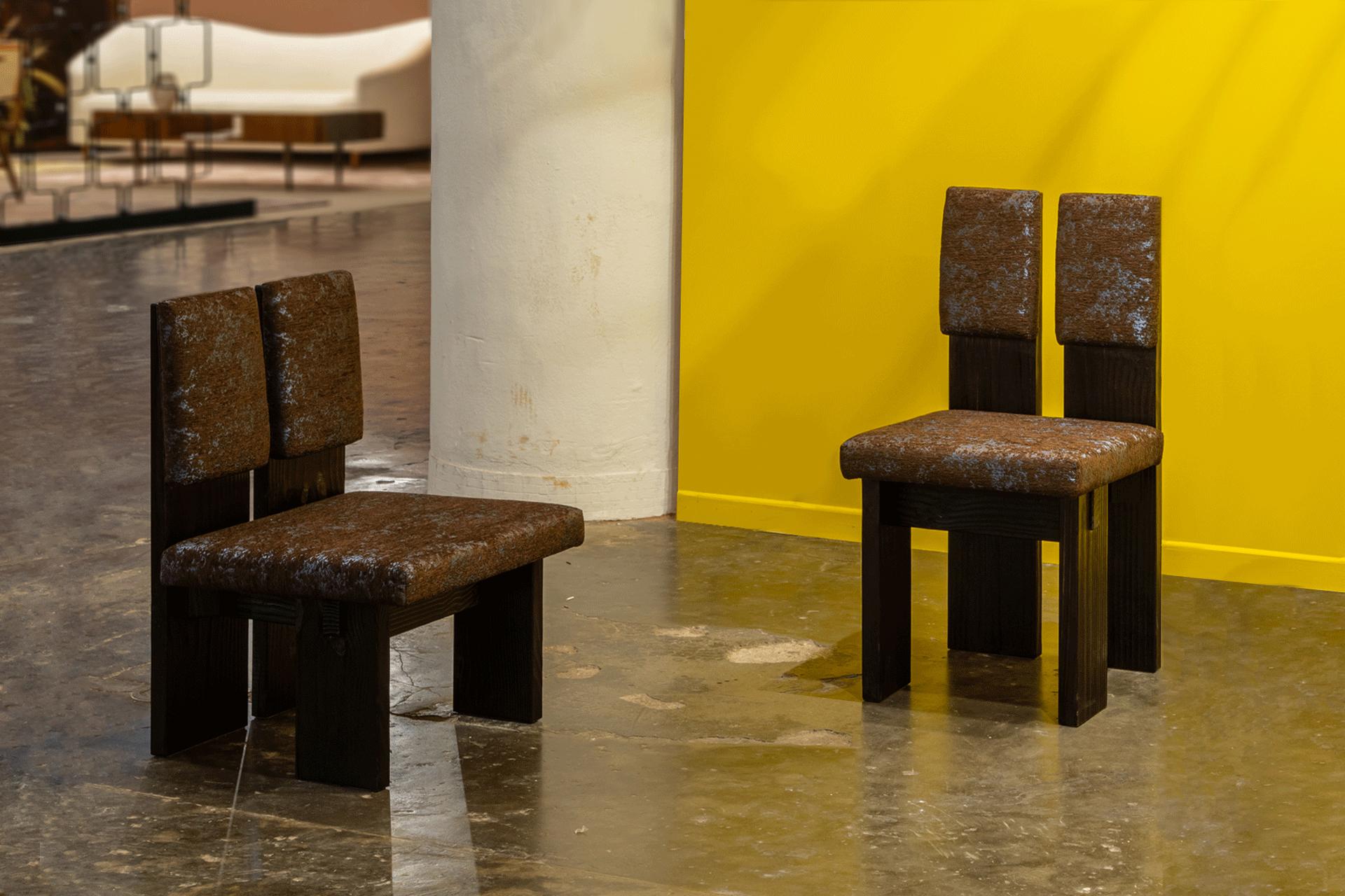 https://a.1stdibscdn.com/hawaii-chair-in-carbonized-brazilian-pine-wood-for-sale-picture-6/f_31773/f_295318021657639539754/Hawaii_ambient_WEB_master.jpg