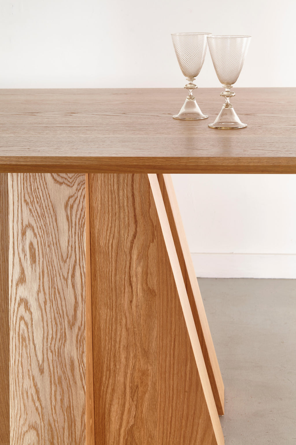 https://a.1stdibscdn.com/helle-hardwood-dual-base-dining-table-by-bowen-liu-for-sale-picture-4/f_12192/f_481957021767635264579/Helle_Dining_Table_Dual_Pedestals_03_BOWEN_LIU_STUDIO_master.jpg