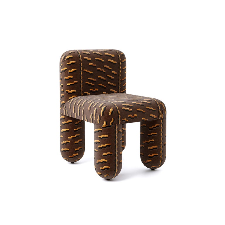 https://a.1stdibscdn.com/modern-dining-chair-hello-in-dedar-tiger-mountain-jacquard-velvet-by-noom-for-sale-picture-10/f_42321/f_426933621733960040362/Hello_Chair_01__master.jpg?width=768