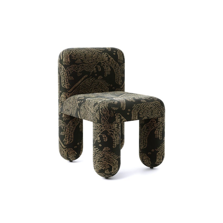 https://a.1stdibscdn.com/modern-dining-chair-hello-in-dedar-tiger-mountain-jacquard-velvet-by-noom-for-sale-picture-3/f_42321/f_426933621733960144920/Hello_Chair_05_master.jpg?width=768
