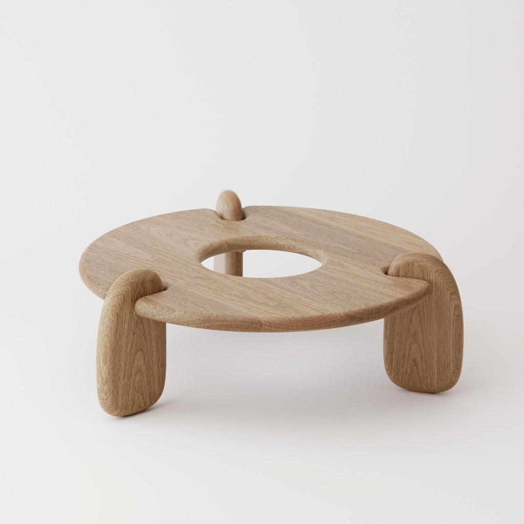 https://a.1stdibscdn.com/circular-48-inch-three-legged-white-oak-henge-coffee-table-by-objects-ideas-for-sale-picture-4/f_37133/f_242392521624237049564/Henge_Coffee_Table_Oak_S1_master.jpg
