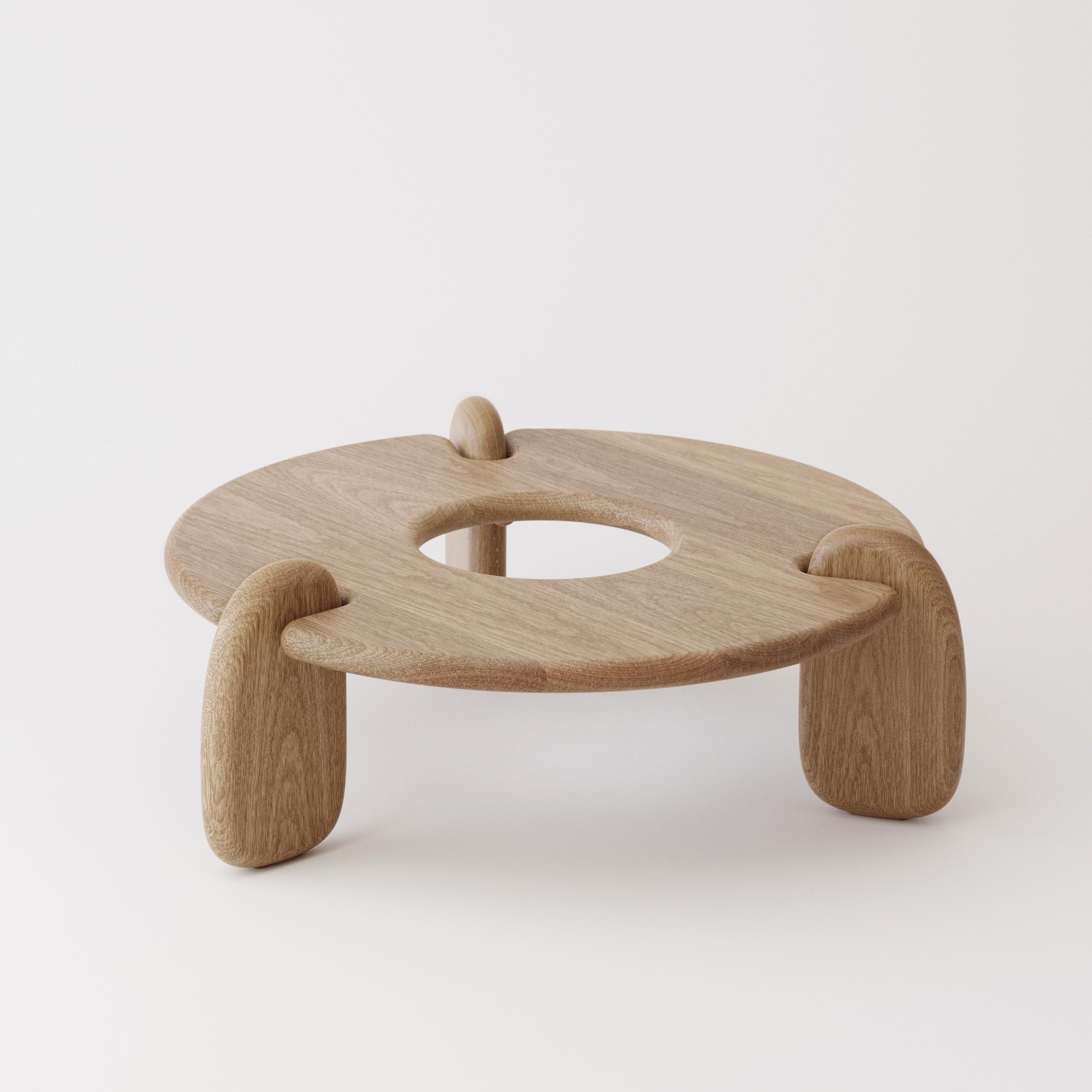 https://a.1stdibscdn.com/circular-48-inch-three-legged-white-oak-henge-coffee-table-by-objects-ideas-for-sale-picture-4/f_37133/f_242392521624237049564/Henge_Coffee_Table_Oak_S1_master.jpg