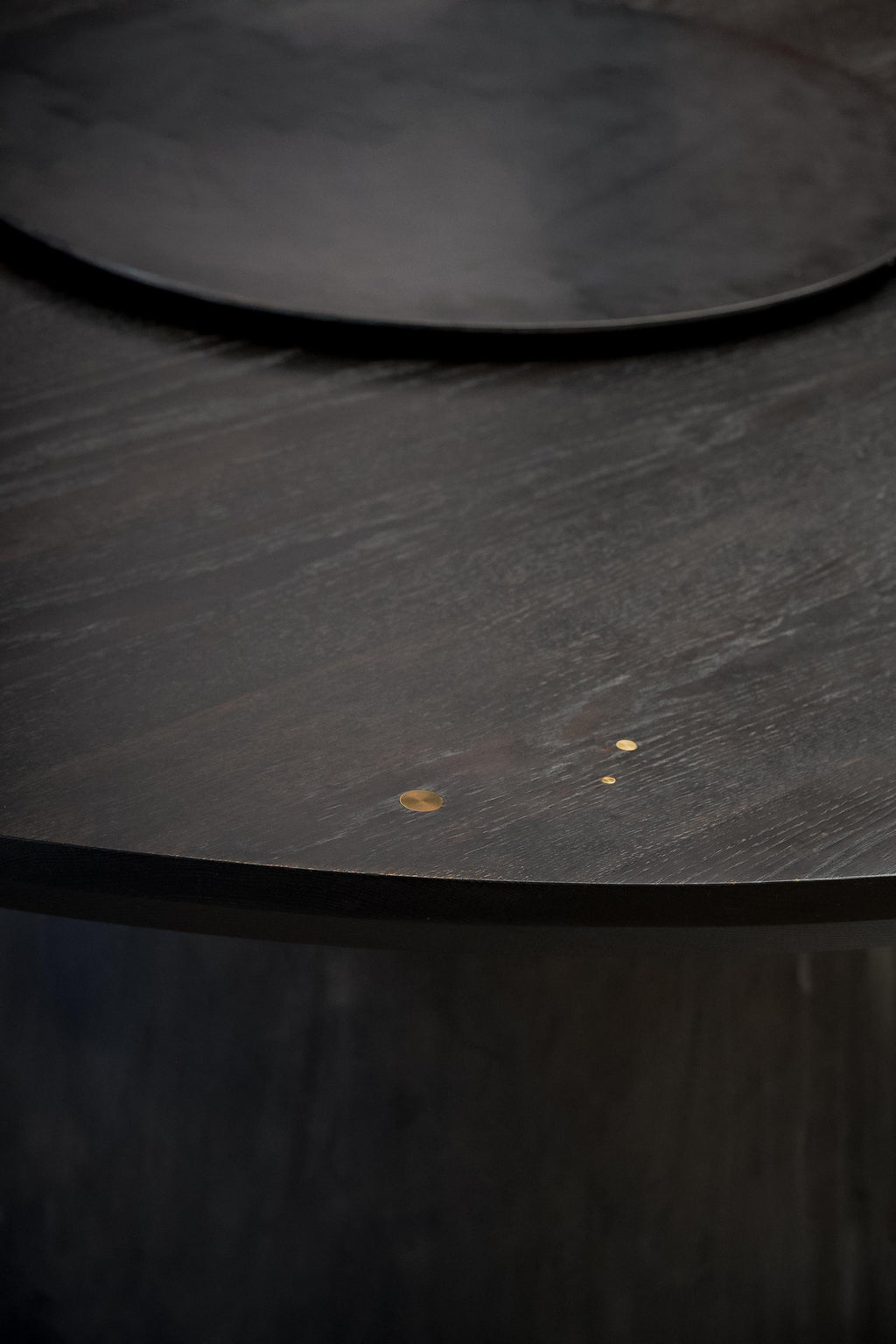 https://a.1stdibscdn.com/alexandra-round-solid-wood-and-steel-dining-table-by-autonomous-furniture-for-sale-picture-20/f_77532/f_314349321743090599027/High_Res_Autonomous_14_master.jpeg