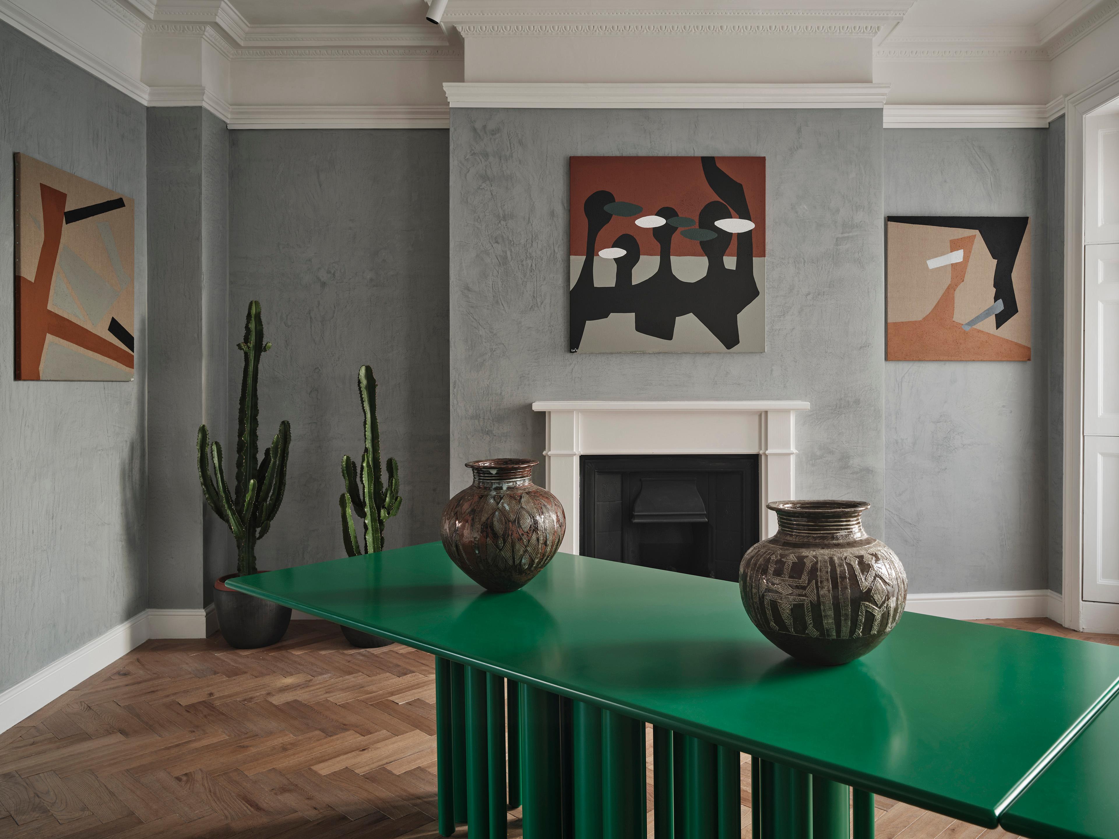 https://a.1stdibscdn.com/contemporary-matte-lacquer-dining-table-in-green-for-soshiro-by-interni-for-sale-picture-2/f_57262/f_272991521644418883172/ID005_WOLF_018_WEB_master.jpg