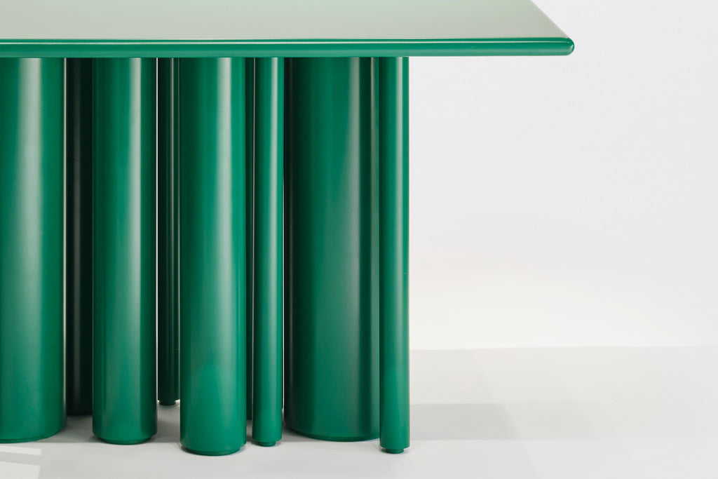 https://a.1stdibscdn.com/contemporary-matte-lacquer-dining-table-in-green-for-soshiro-by-interni-for-sale-picture-10/f_57262/f_272991521644418861327/ID005_WOLF_054_WEB_master.jpg
