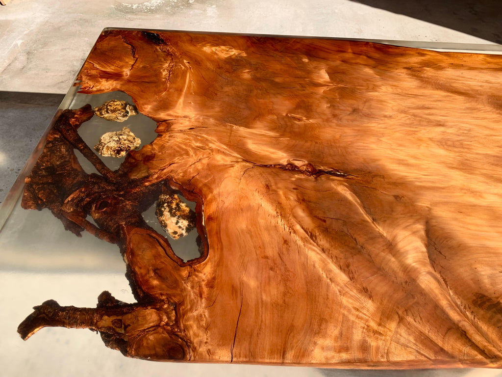 https://a.1stdibscdn.com/3m-x-12m-kauri-amber-dining-table-in-solid-ancient-kauri-wood-for-sale-picture-4/f_79872/f_493308421774236397462/IMG_0220_master.jpeg