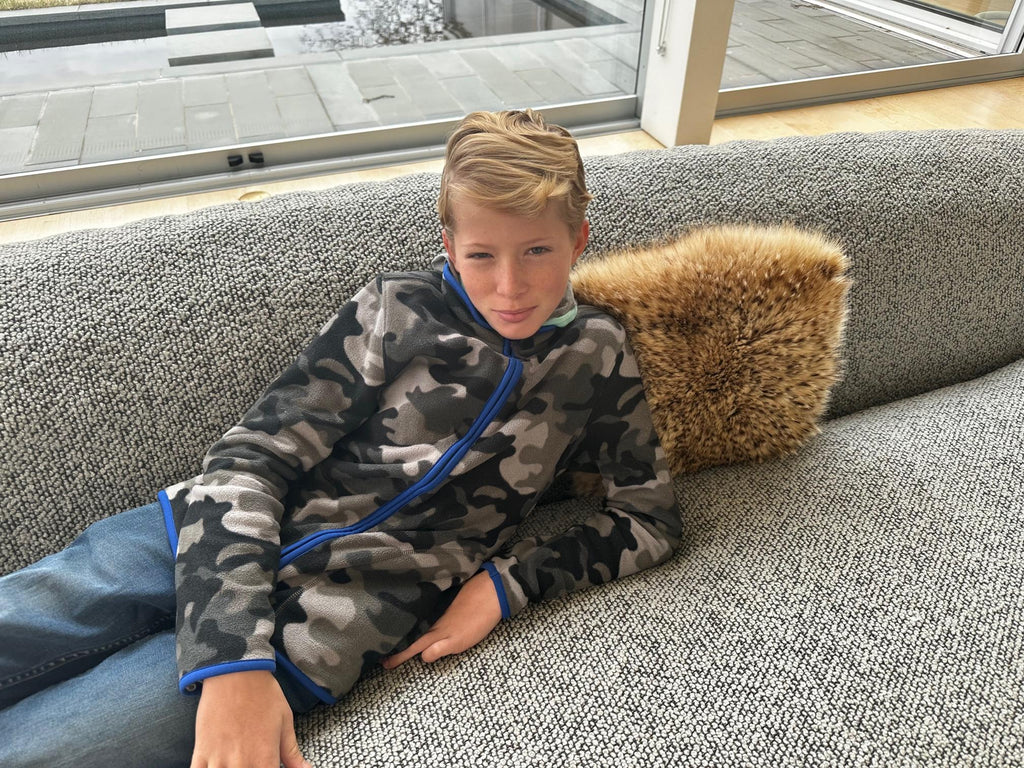 https://a.1stdibscdn.com/contemporary-eco-friendly-ergonomic-beanbag-beanie-sofa-with-integrated-daybeds-for-sale-picture-11/f_21743/f_148484921674684664118/IMG_0228_master.jpg