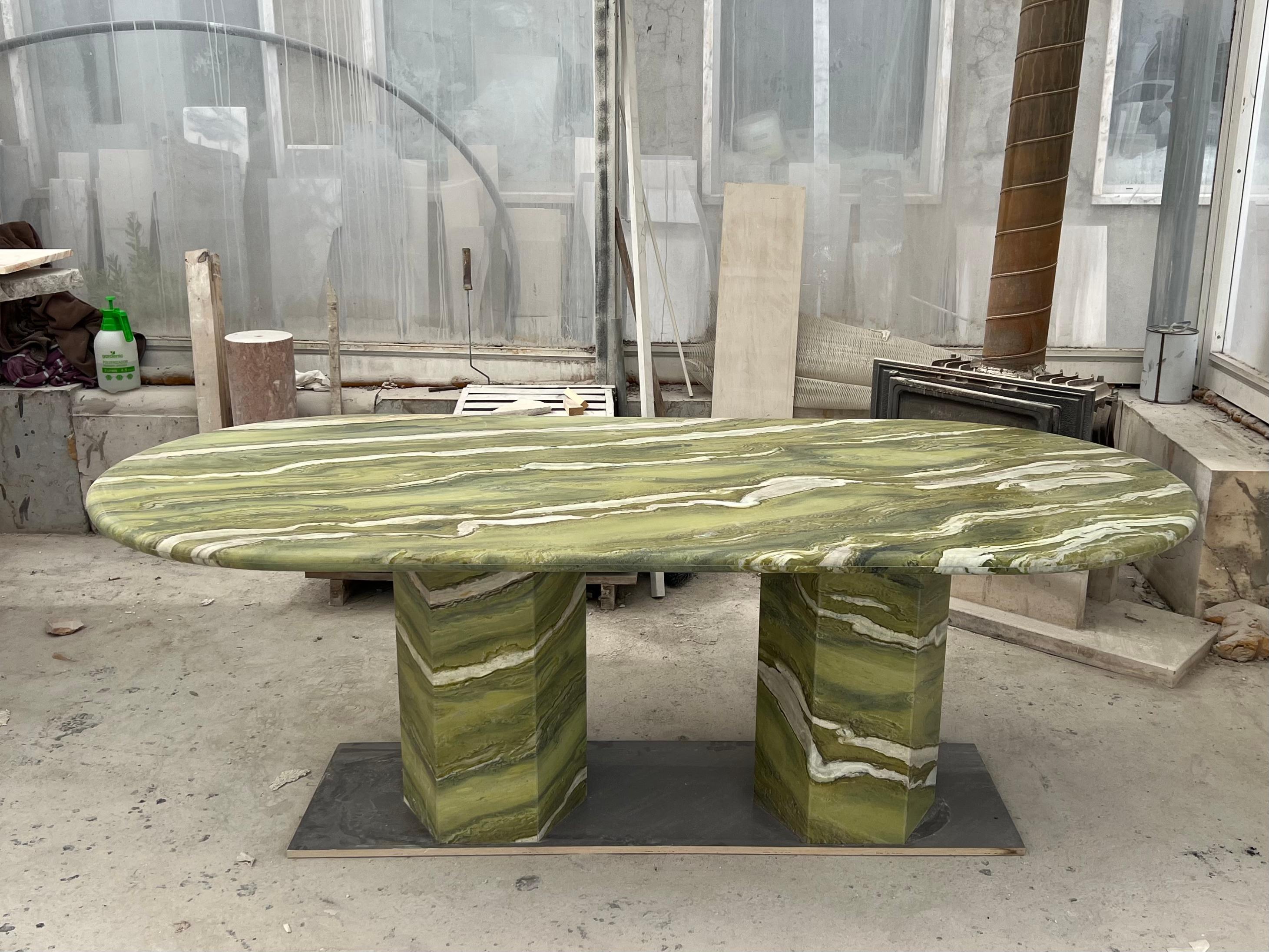 https://a.1stdibscdn.com/large-green-marble-oval-dining-table-by-my-habitat-design-for-sale-picture-4/f_80522/f_400989321717853809755/IMG_0278_3_master.jpg