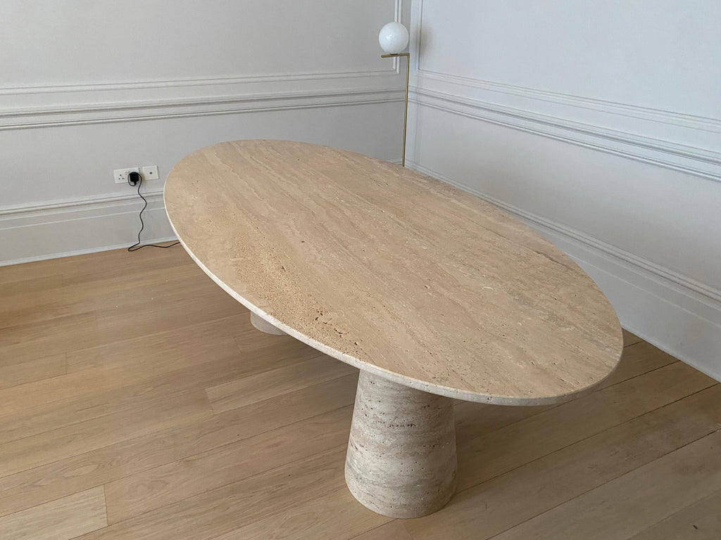 https://a.1stdibscdn.com/bespoke-italian-travertine-oval-dining-table-for-sale-picture-5/f_47872/f_452299121748527397438/IMG_0293_master.jpeg