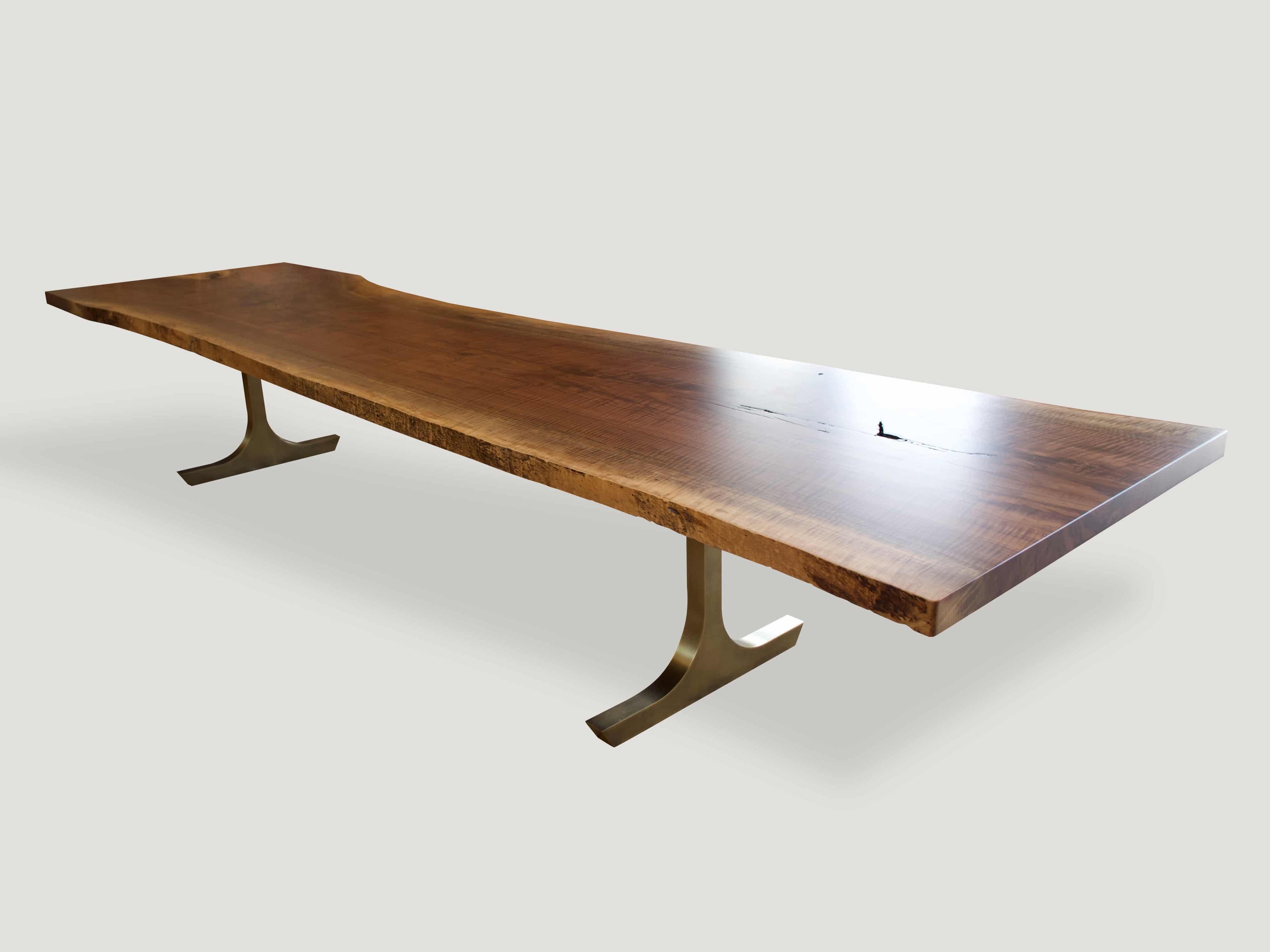 https://a.1stdibscdn.com/andrianna-shamaris-live-edge-dining-table-with-bronze-base-for-sale-picture-4/f_10806/1623505969841/IMG_0294_master.jpeg